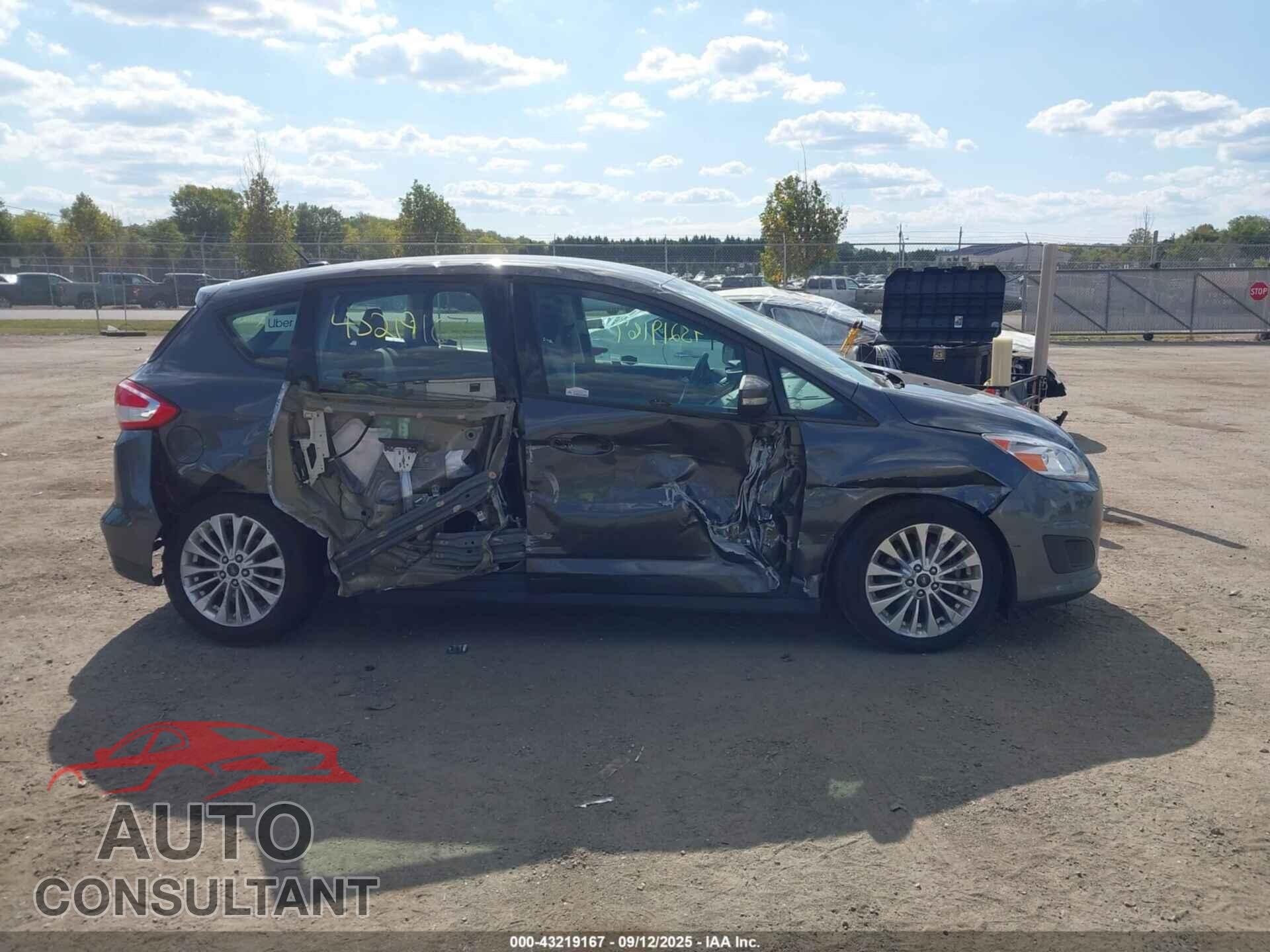 FORD C-MAX ENERGI 2017 - 1FADP5EU4HL113018