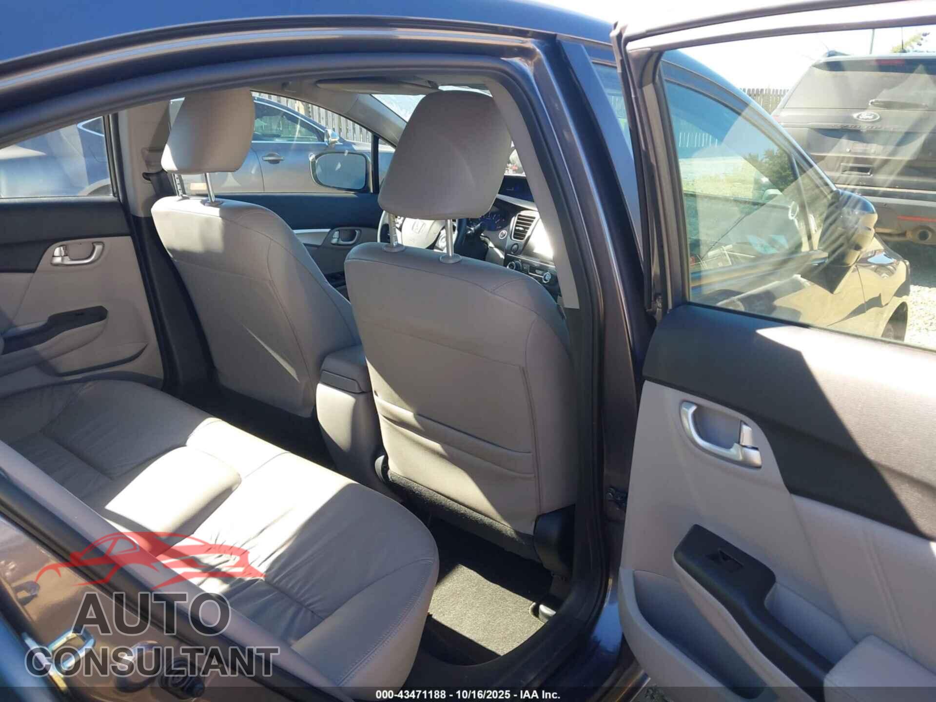 HONDA CIVIC 2015 - 2HGFB2F91FH509283