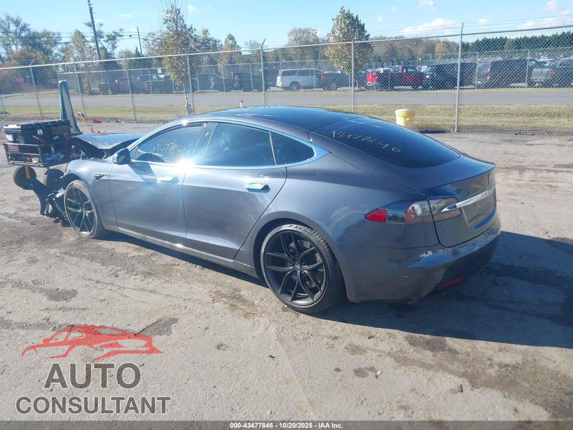 TESLA MODEL S 2020 - 5YJSA1E20LF399729