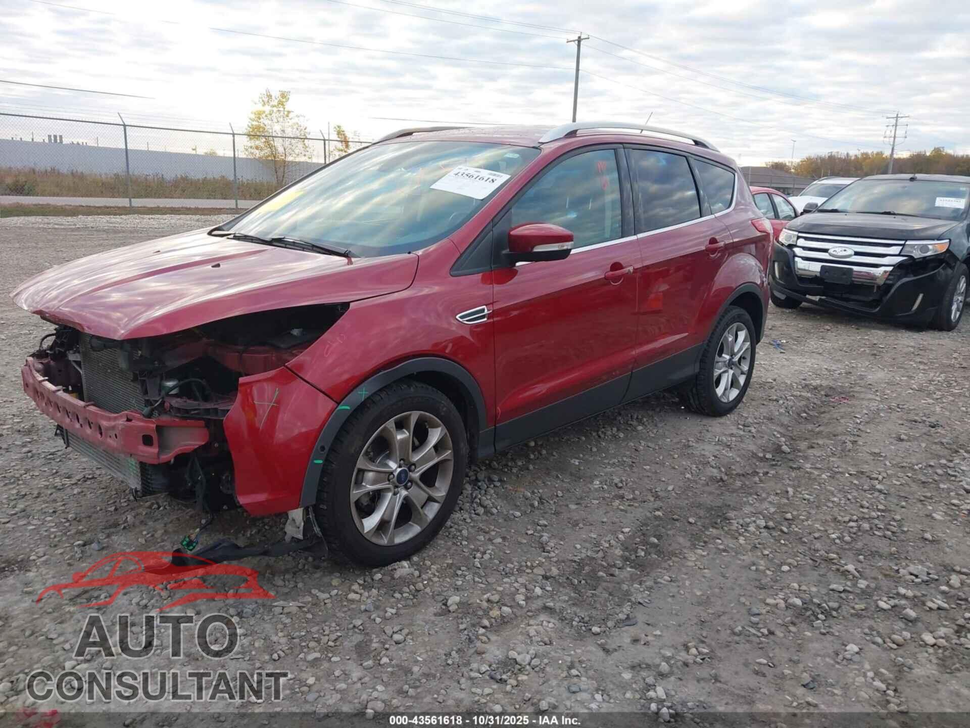 FORD ESCAPE 2015 - 1FMCU9J90FUB74988
