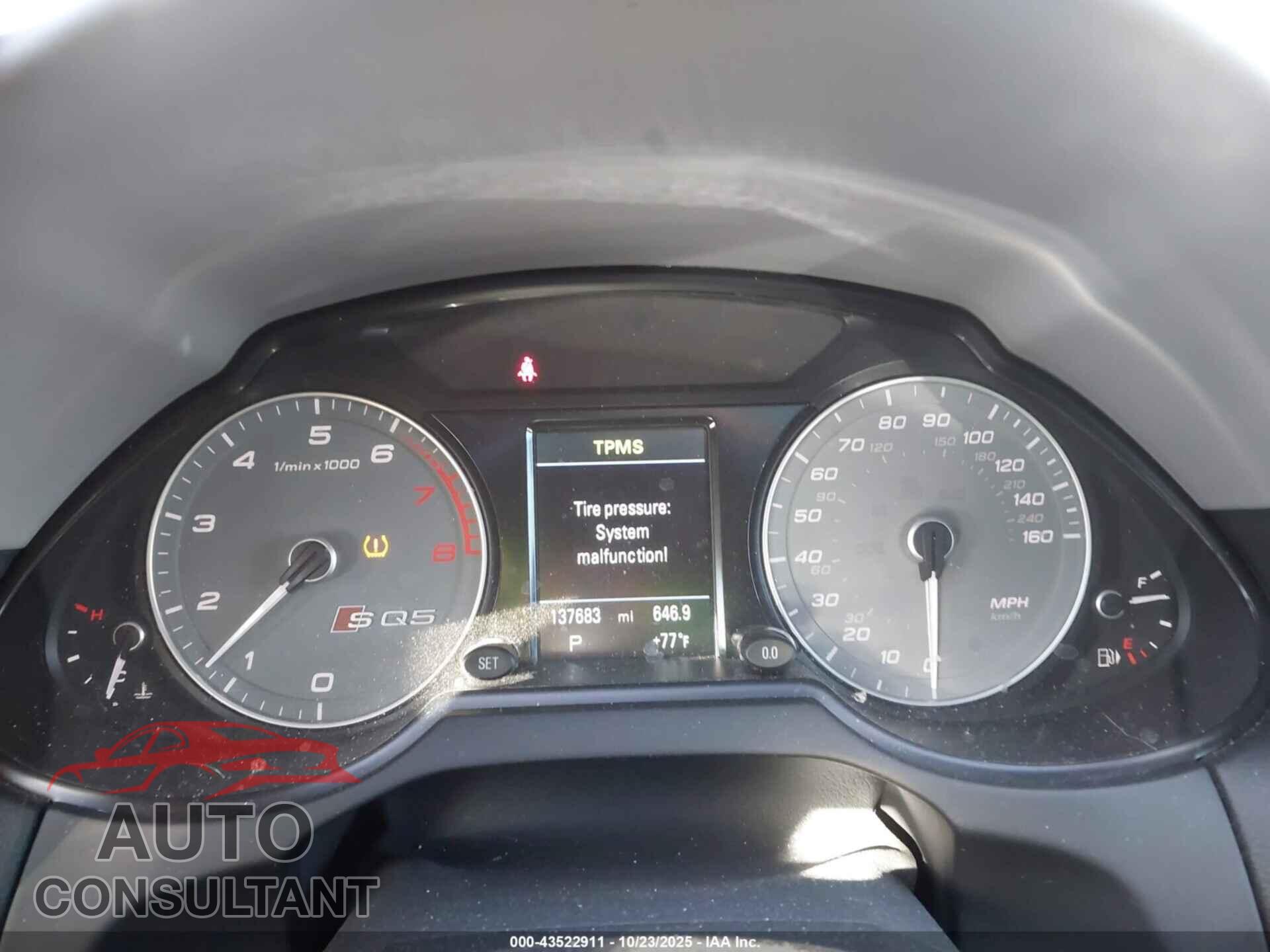 AUDI SQ5 2015 - WA1CGAFP3FA080698