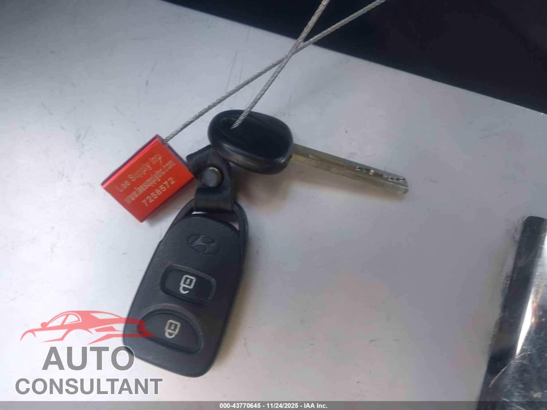 HYUNDAI ACCENT 2012 - KMHCU5AE4CU035304
