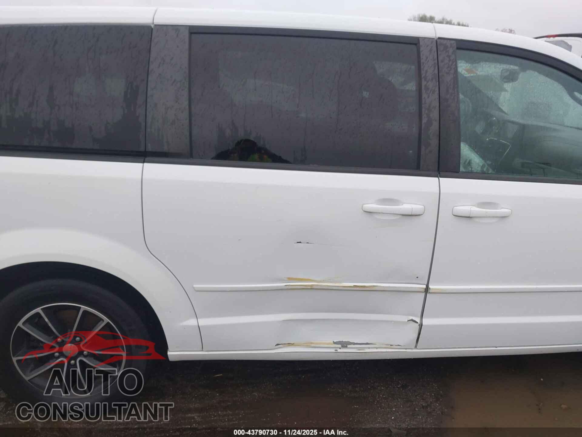 DODGE GRAND CARAVAN 2016 - 2C4RDGEG0GR345040