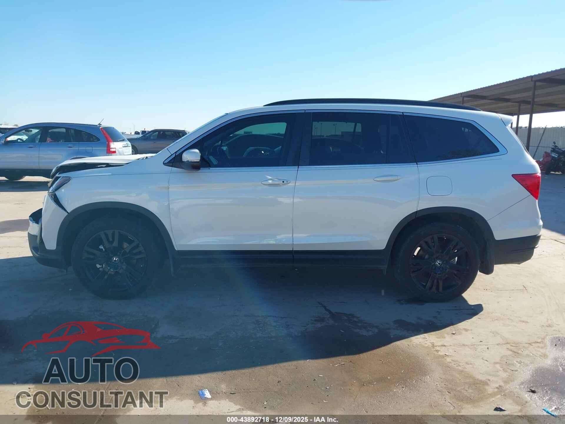 HONDA PILOT 2021 - 5FNYF5H20MB039876
