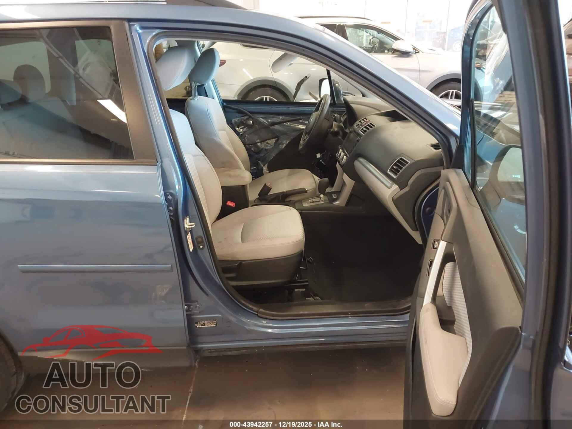 SUBARU FORESTER 2017 - JF2SJAEC5HH545110
