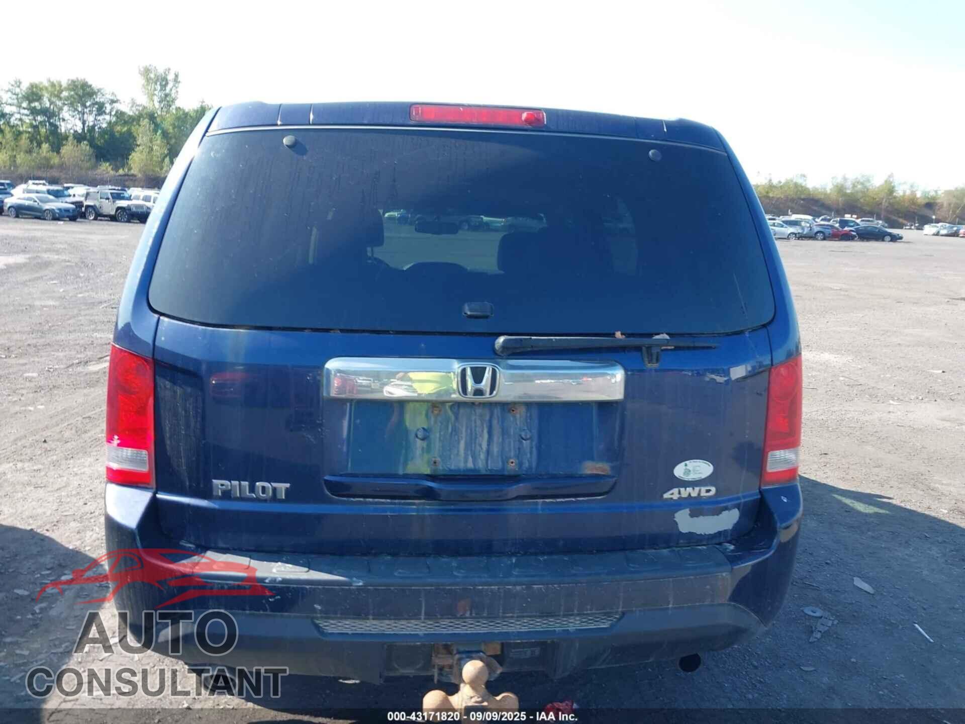 HONDA PILOT 2013 - 5FNYF4H57DB072300