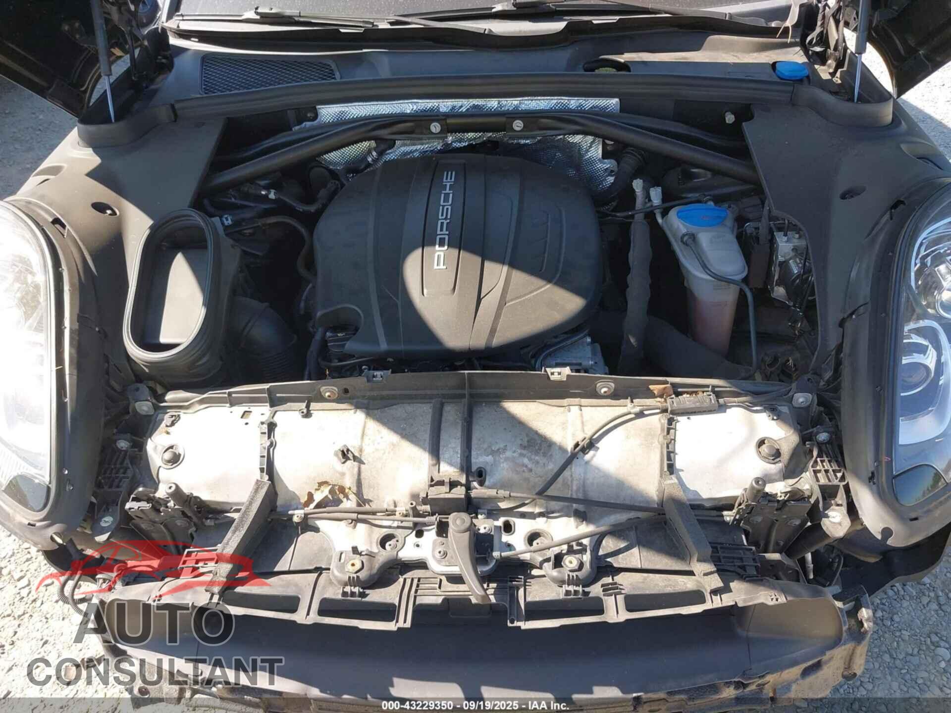 PORSCHE MACAN 2017 - WP1AA2A58HLB08463