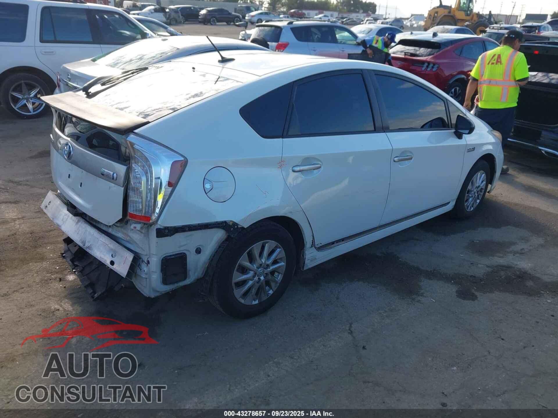 TOYOTA PRIUS PLUG-IN 2013 - JTDKN3DP0D3041414