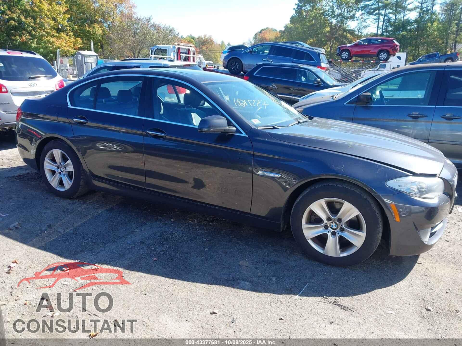 BMW 528I 2013 - WBAXH5C59DD106938