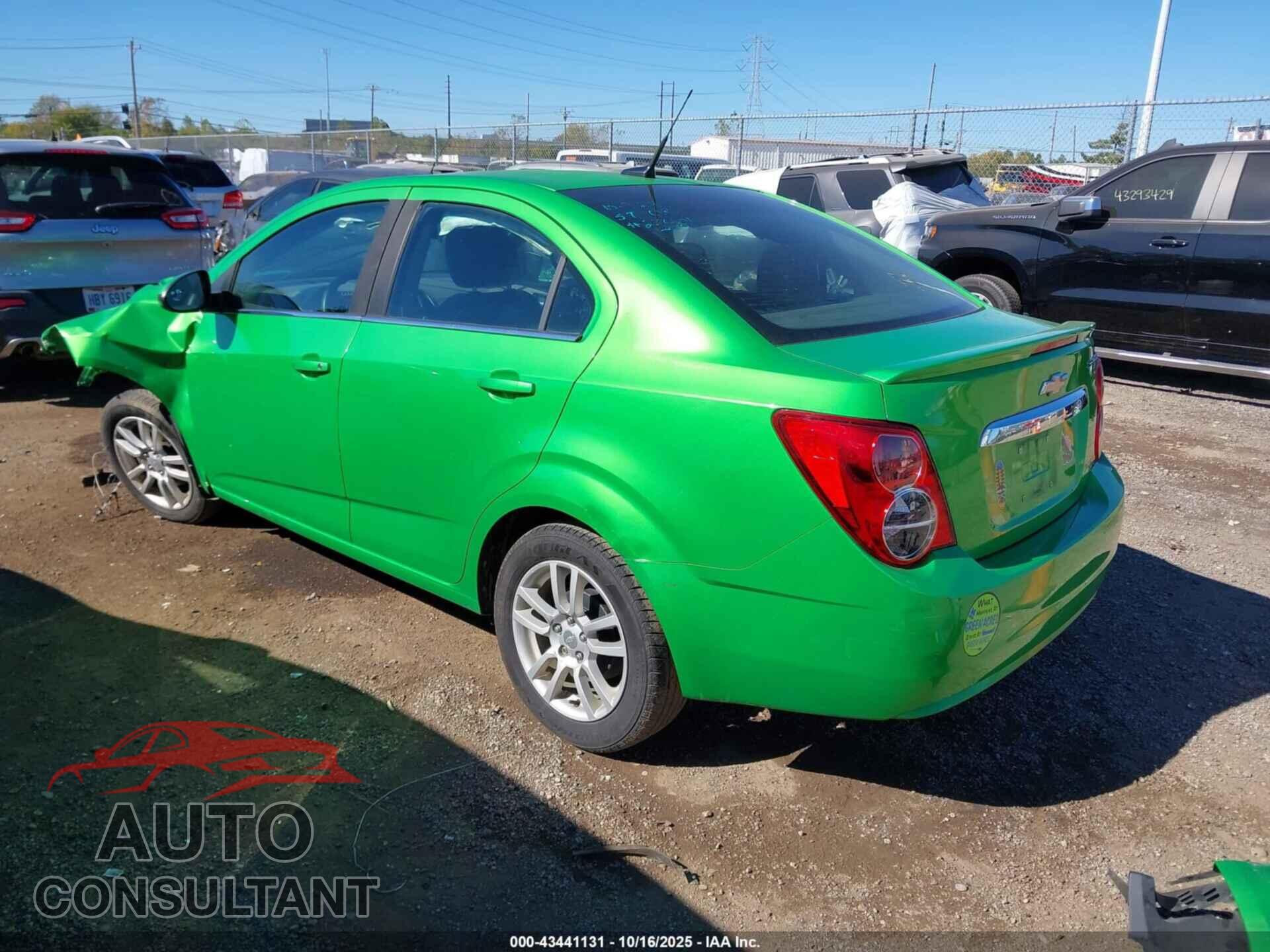 CHEVROLET SONIC 2014 - 1G1JC5SH7E4236651