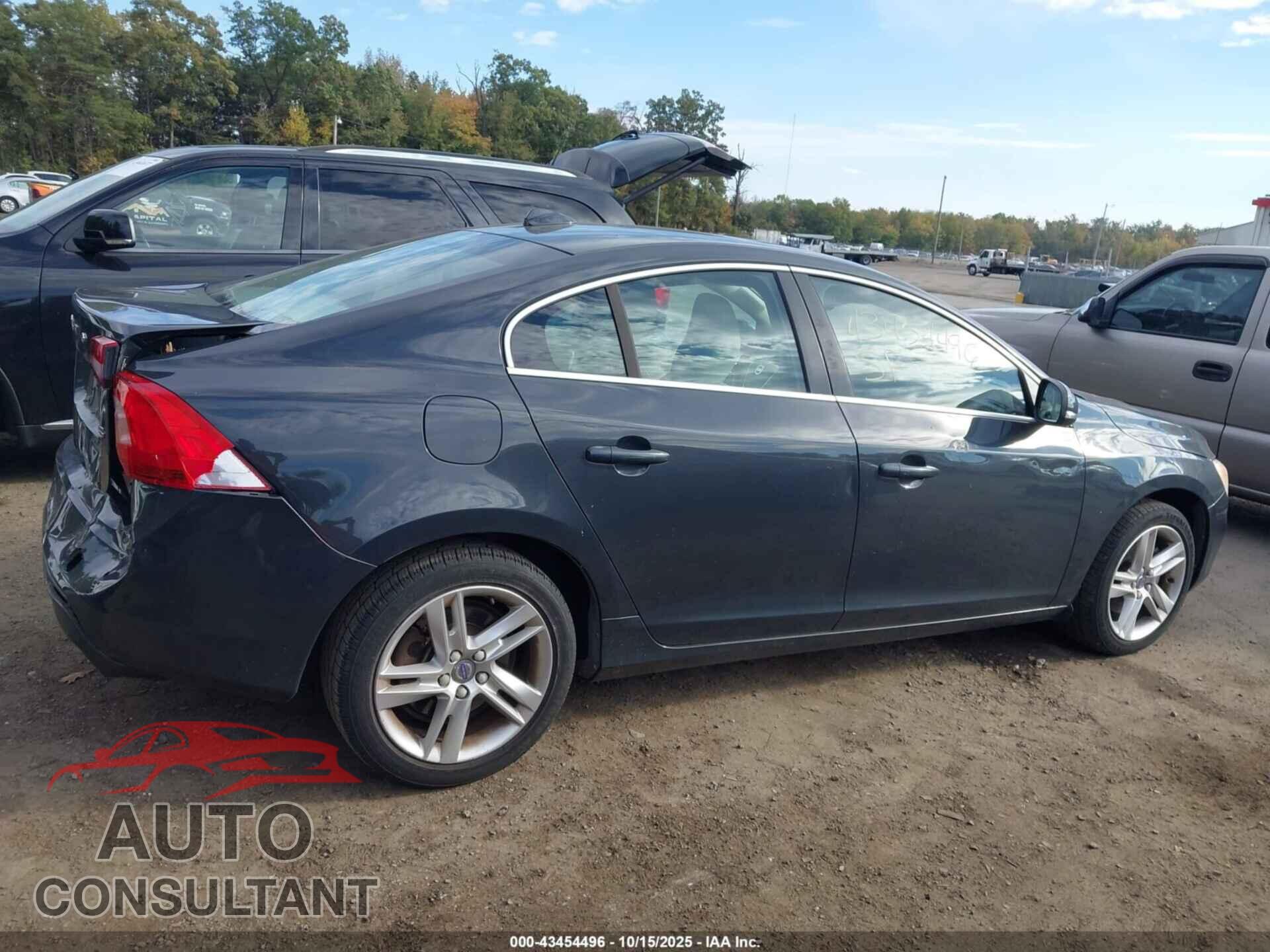 VOLVO S60 2015 - YV140MFK9F2364118