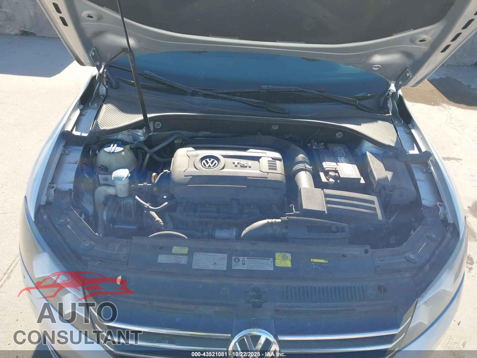 VOLKSWAGEN PASSAT 2015 - 1VWAS7A35FC021236