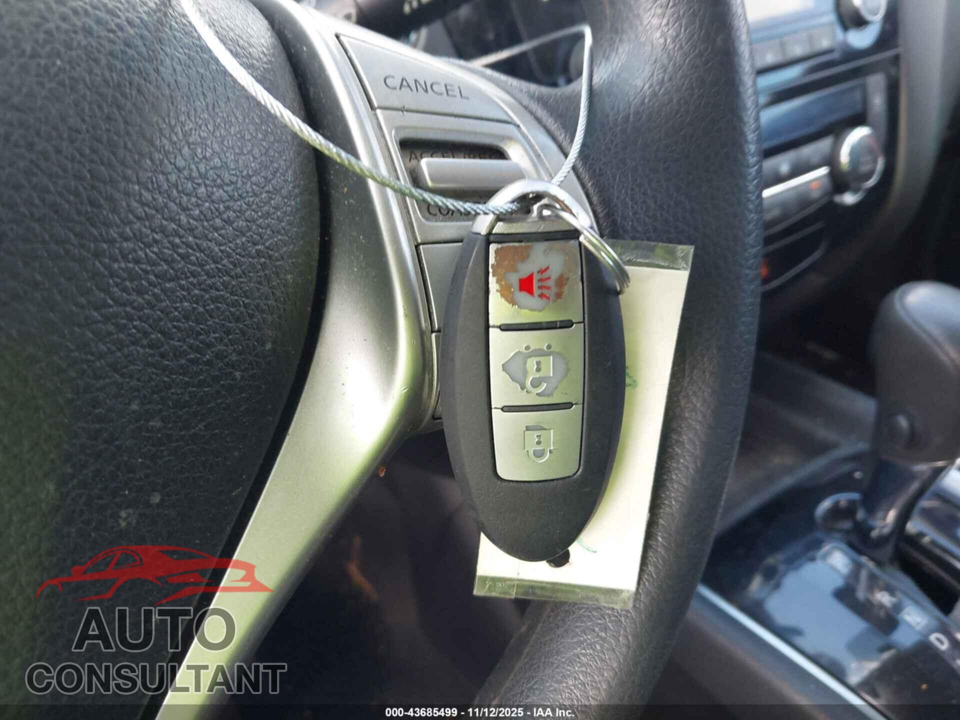 NISSAN ROGUE 2015 - KNMAT2MT4FP556825