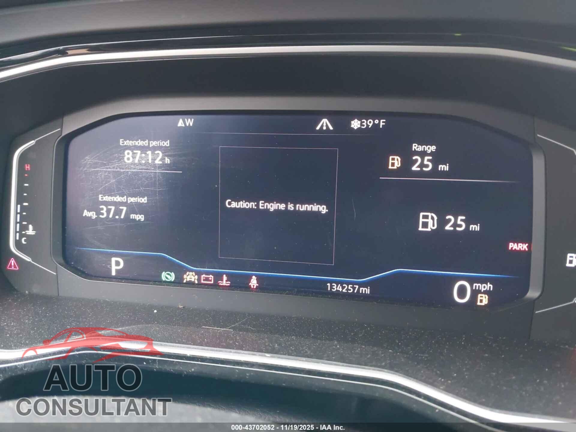 VOLKSWAGEN JETTA 2019 - 3VWEB7BU7KM241060