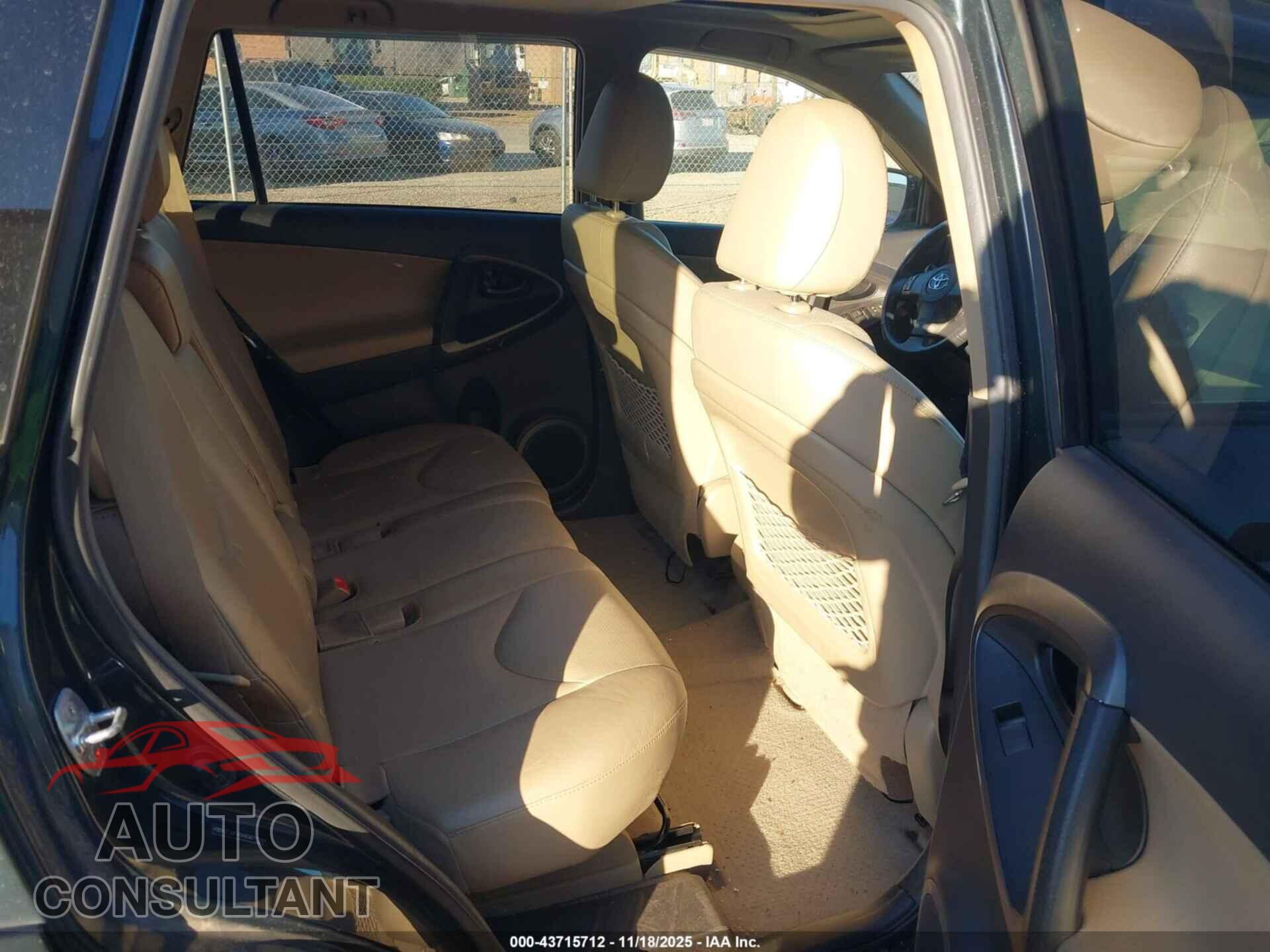 TOYOTA RAV4 2012 - 2T3DF4DV6CW211149