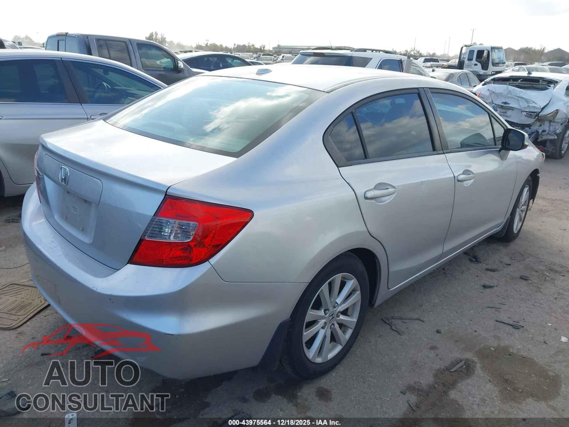 HONDA CIVIC 2012 - 2HGFB2F97CH548293