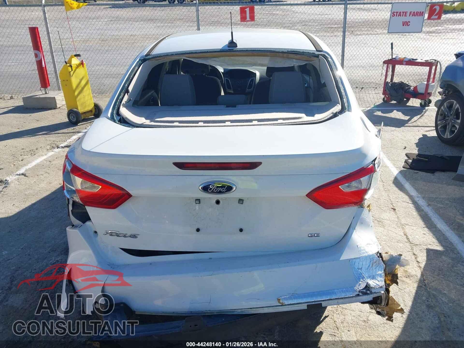 FORD FOCUS 2014 - 1FADP3F28EL276851