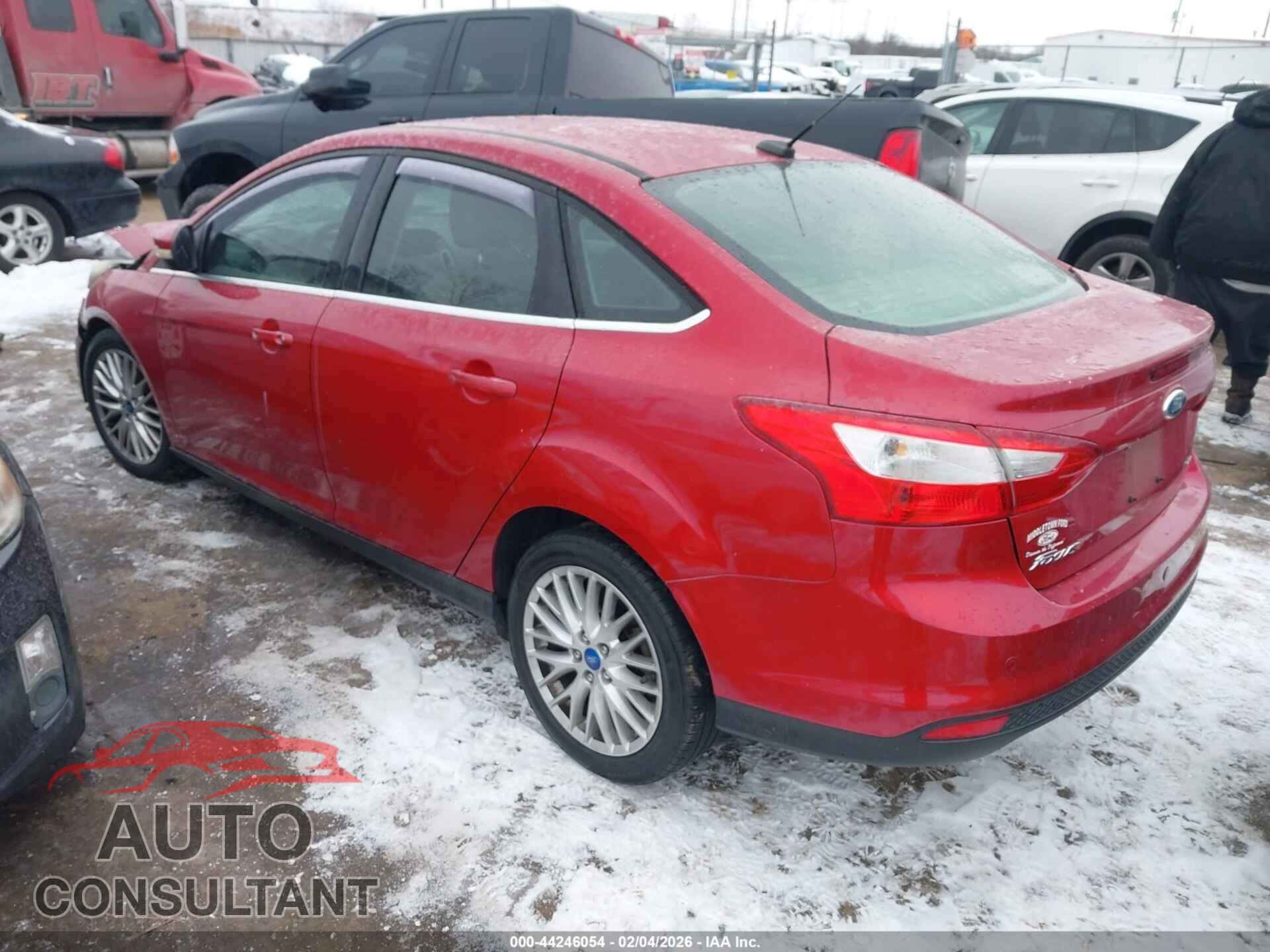 FORD FOCUS 2012 - 1FAHP3H24CL214830