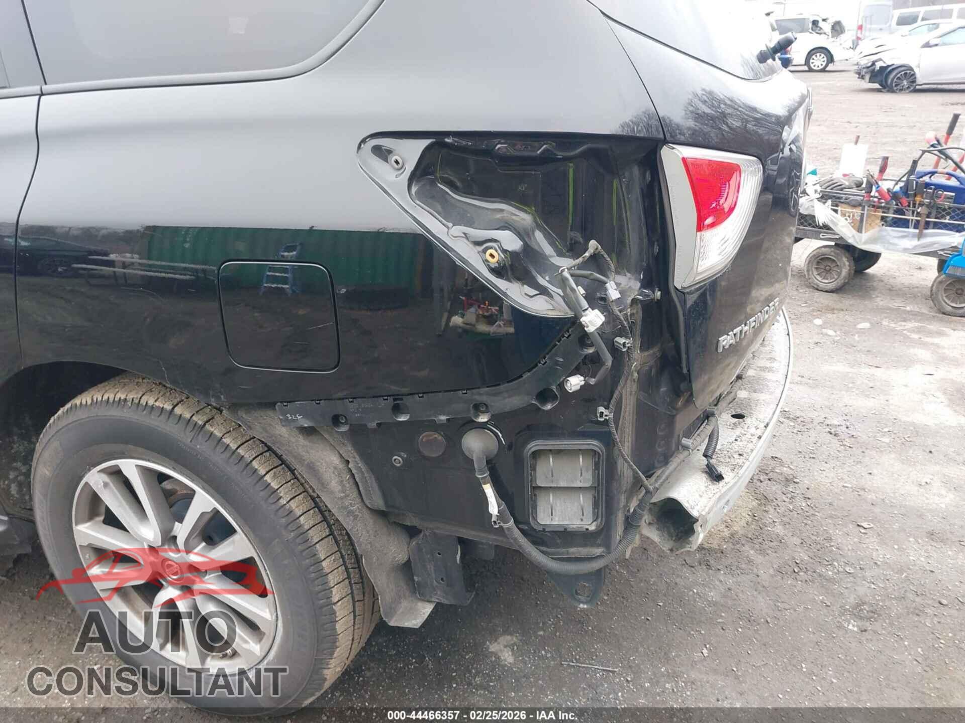 NISSAN PATHFINDER 2014 - 5N1AR2MM1EC730522
