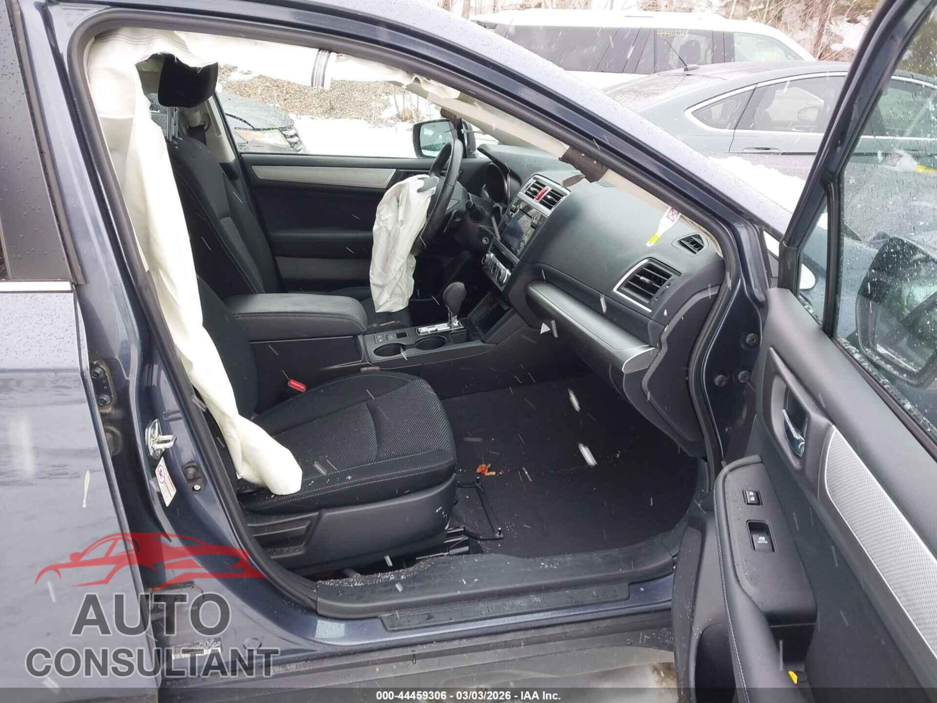 SUBARU OUTBACK 2017 - 4S4BSAHC5H3315891