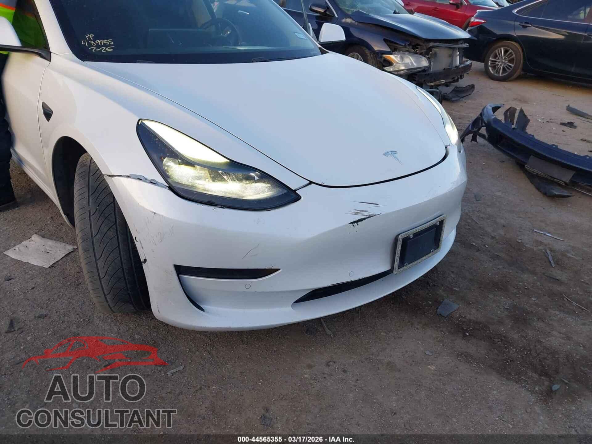 TESLA MODEL 3 2021 - 5YJ3E1EB0MF056591
