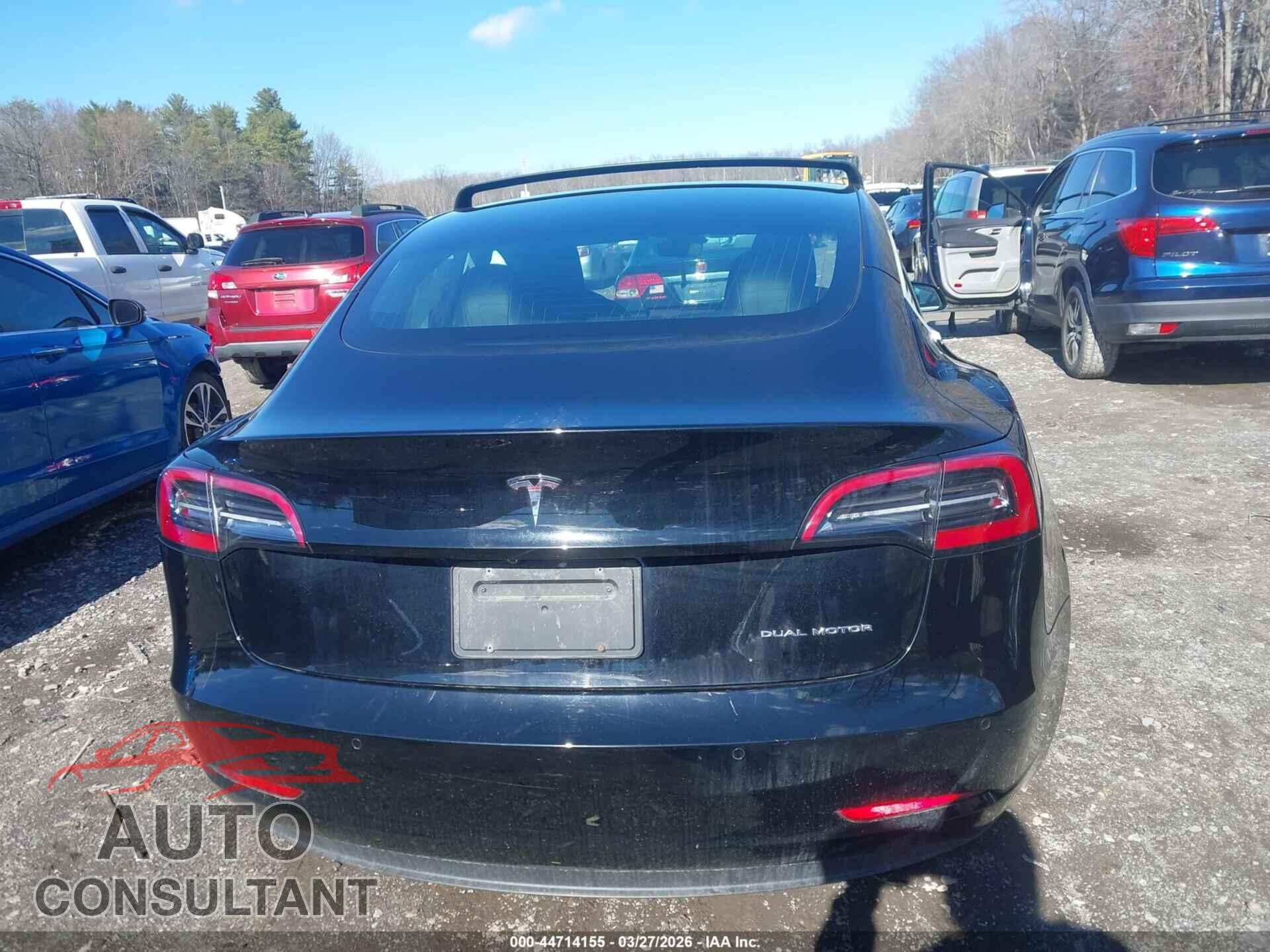 TESLA MODEL 3 2019 - 5YJ3E1EB7KF384314