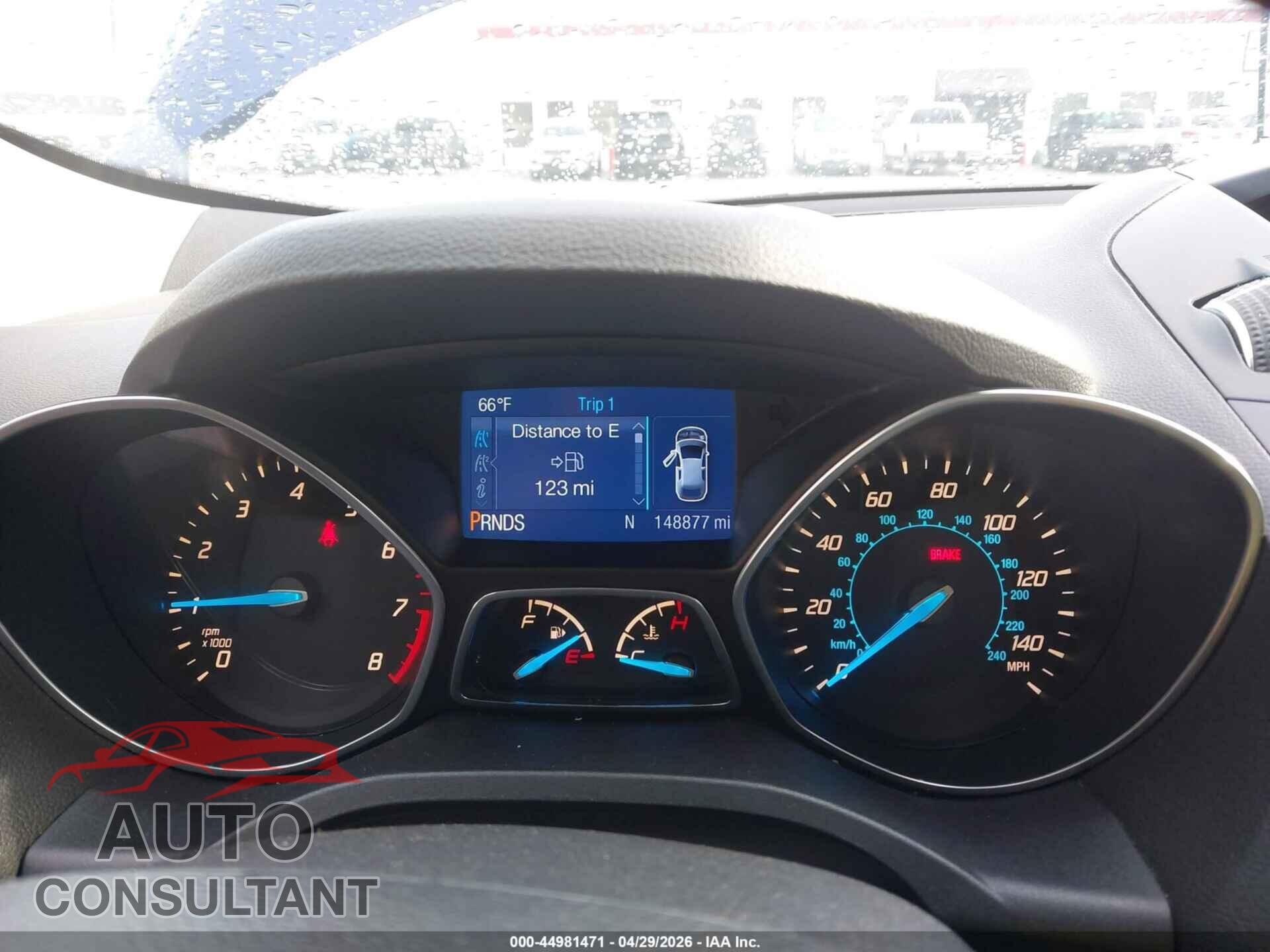 FORD ESCAPE 2013 - 1FMCU0GX8DUC88039