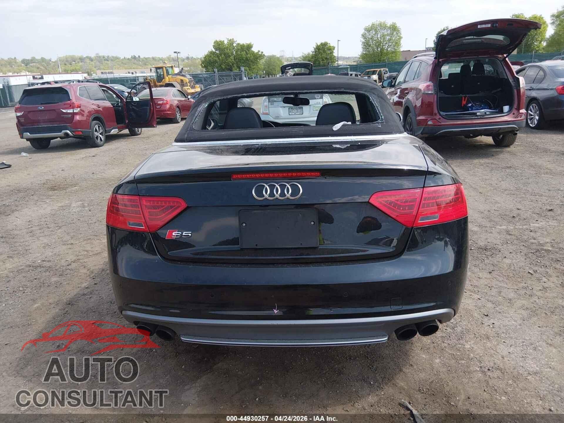 AUDI S5 2014 - WAUCGAFH4EN003745