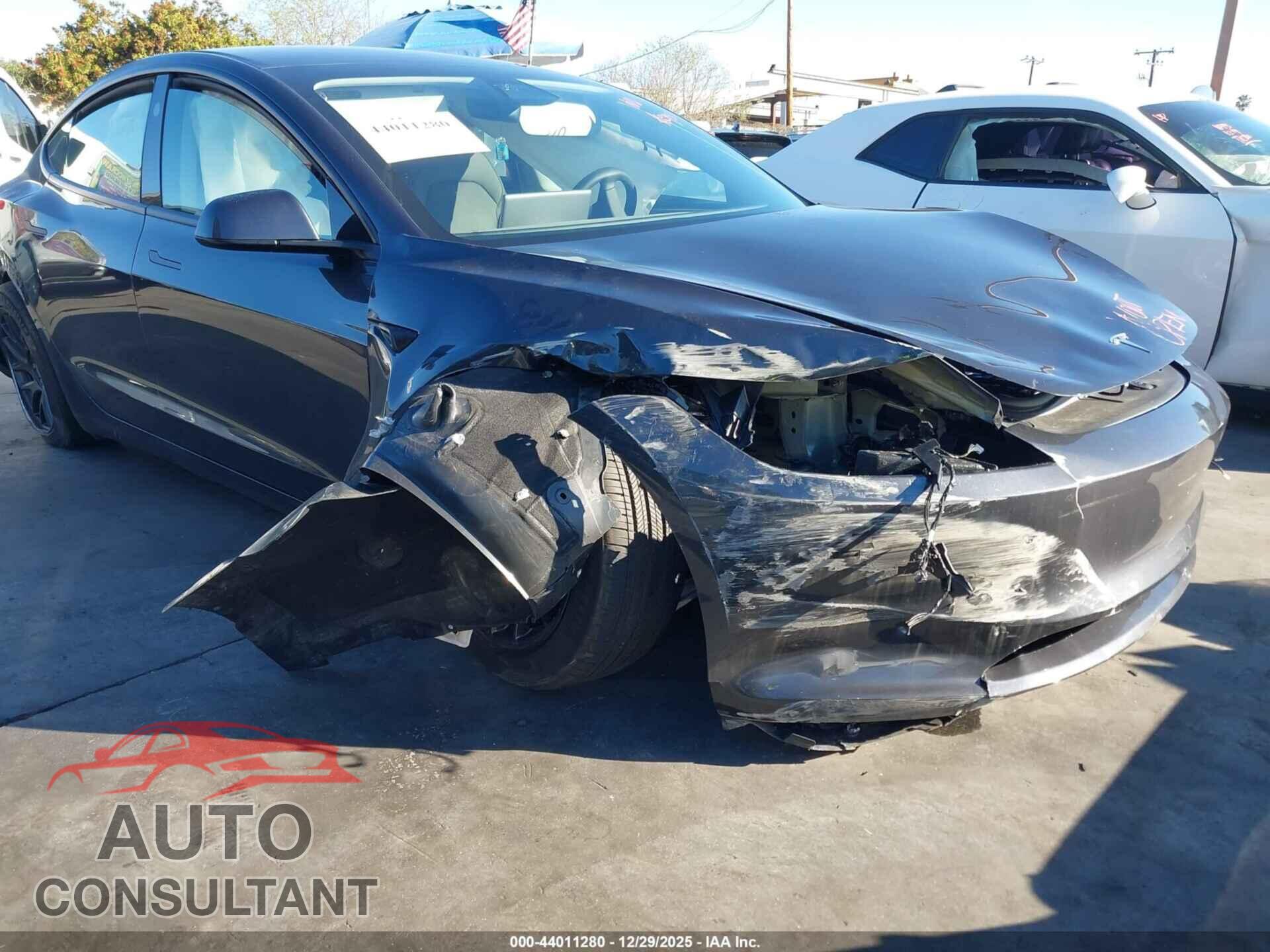 TESLA MODEL 3 2025 - 5YJ3E1EA7SF016819