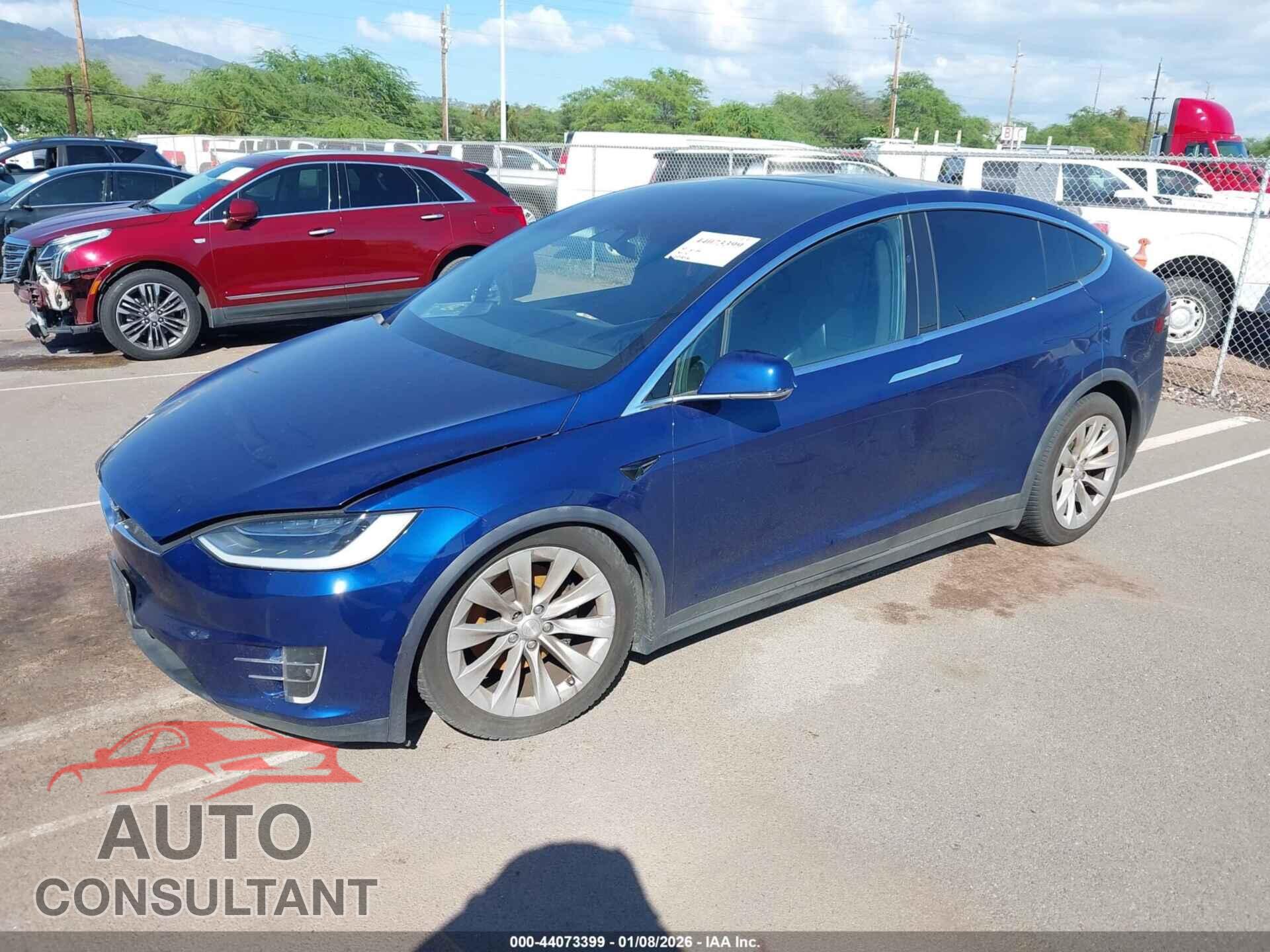 TESLA MODEL X 2017 - 5YJXCAE21HF044186