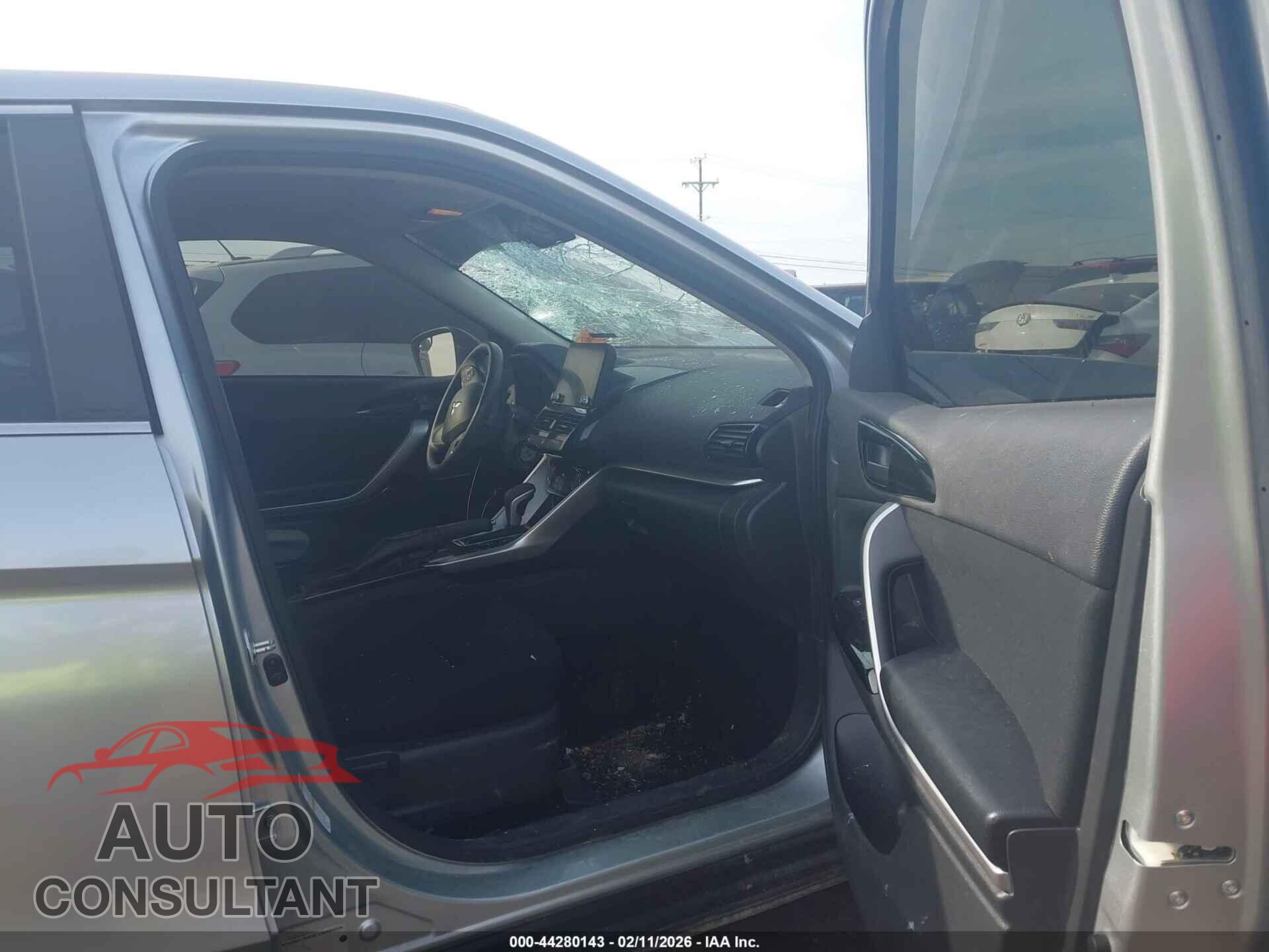 MITSUBISHI ECLIPSE CROSS 2022 - JA4ASVAA9NZ057426