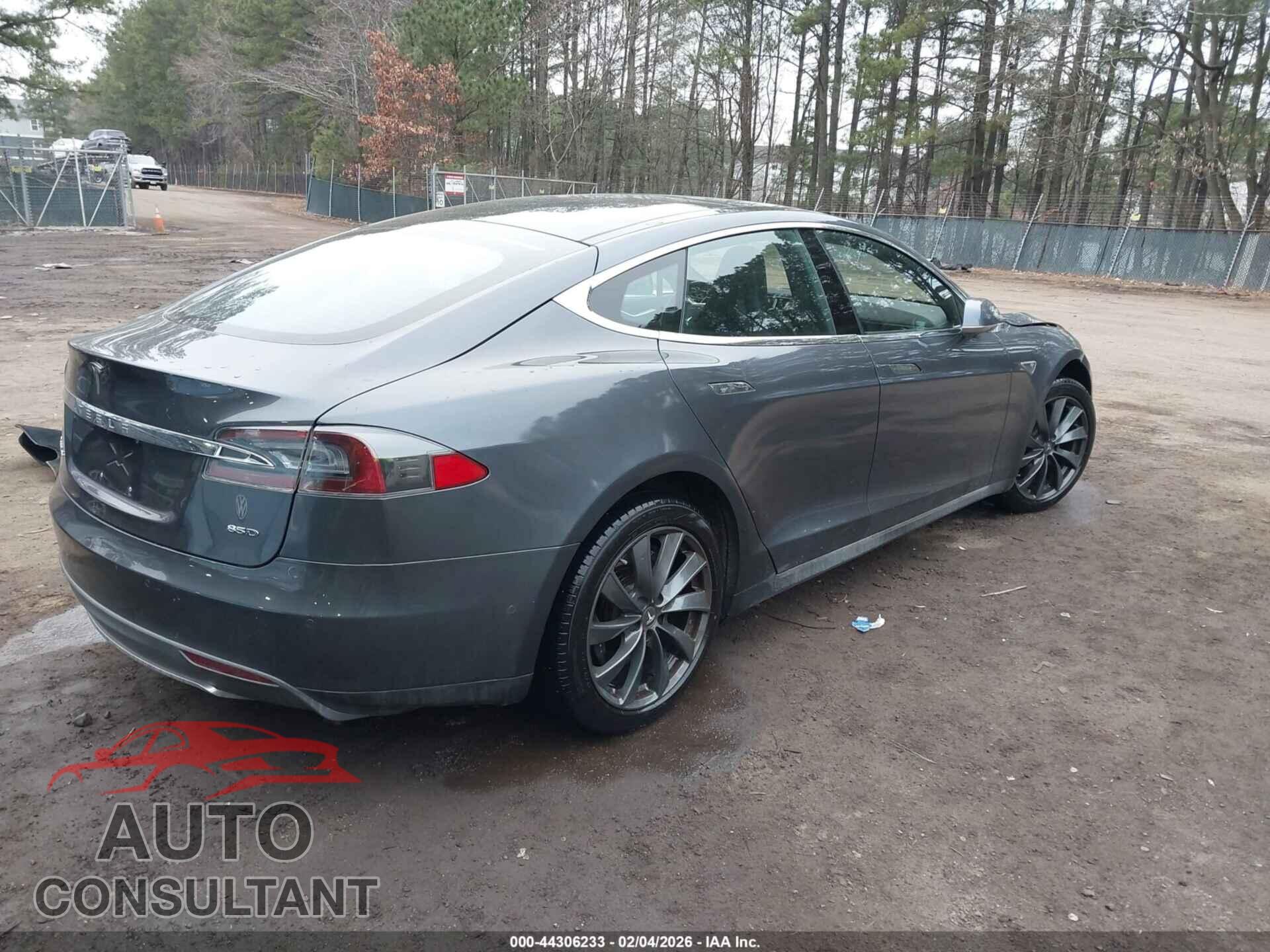TESLA MODEL S 2015 - 5YJSA1E28FF109175
