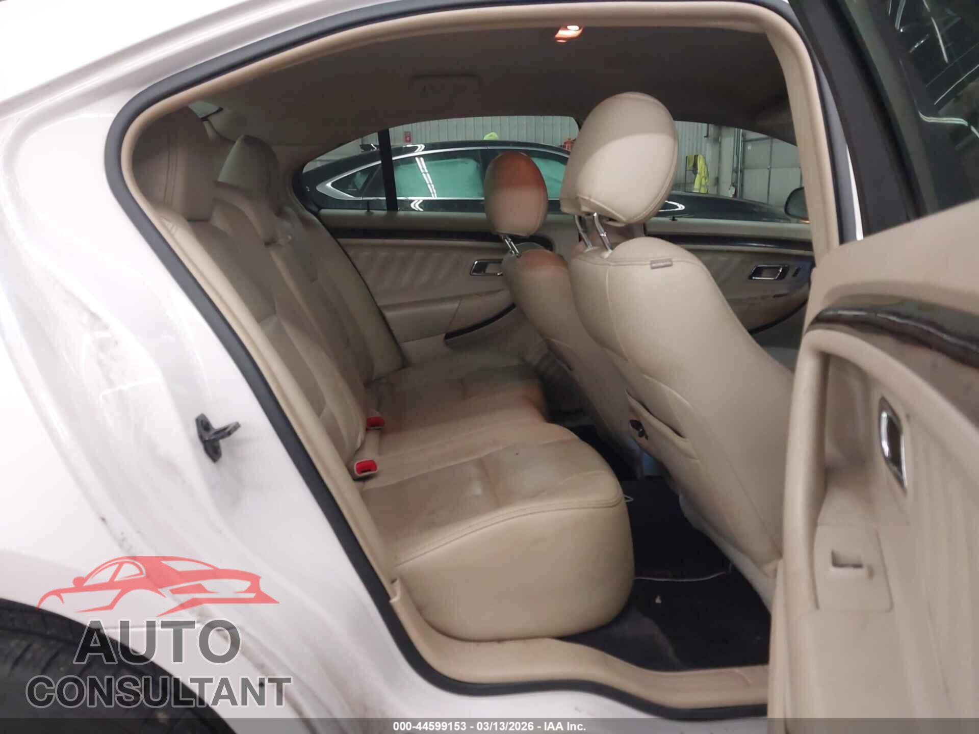 FORD TAURUS 2017 - 1FAHP2F81HG142762