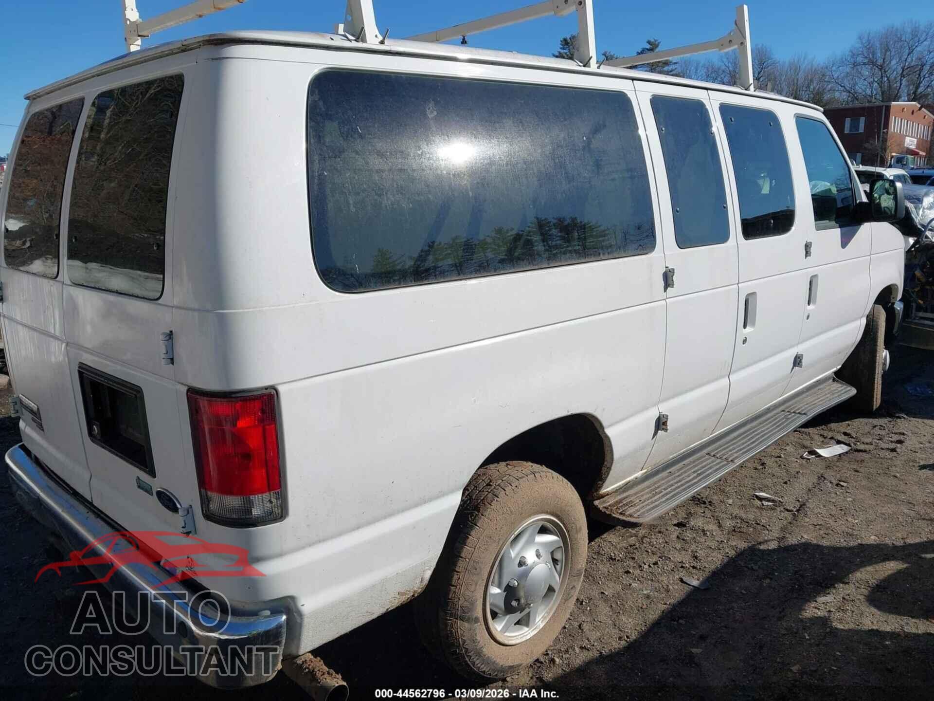 FORD E-350 SUPER DUTY 2013 - 1FBNE3BL4DDA52542