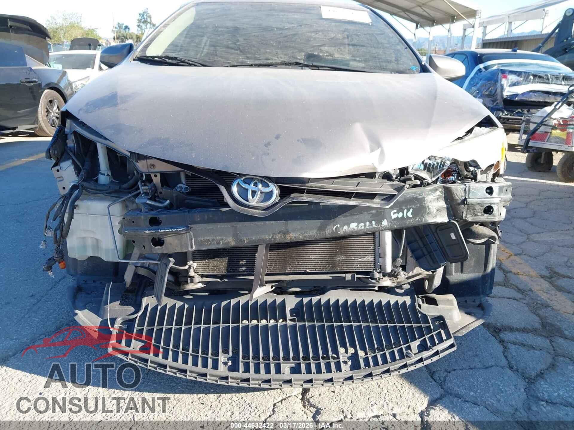 TOYOTA COROLLA 2015 - 5YFBURHE5FP194508