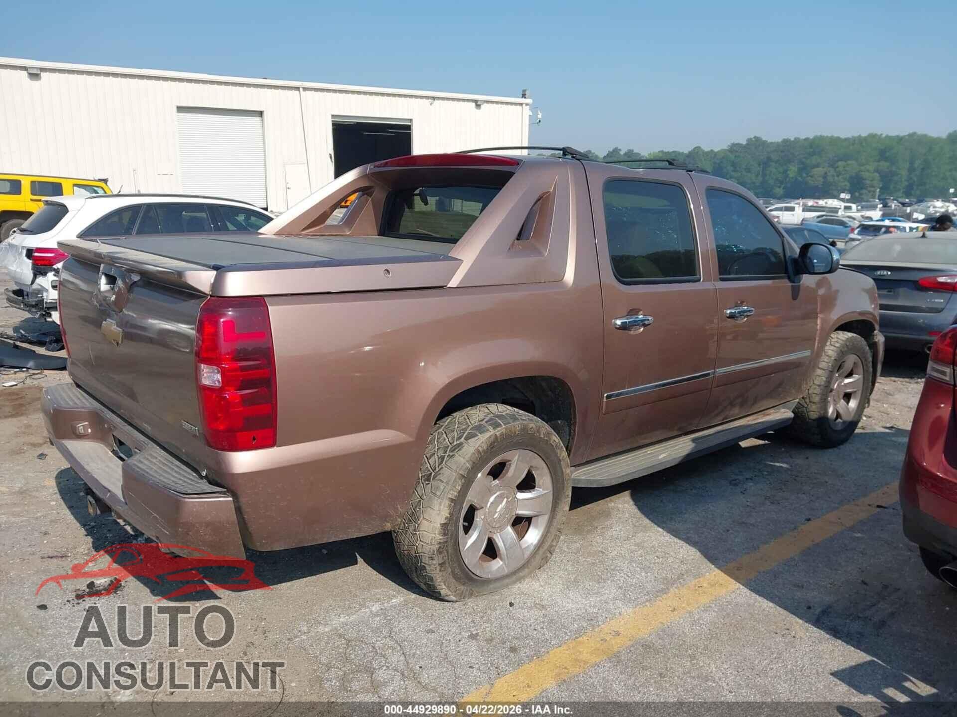 CHEVROLET AVALANCHE 1500 2011 - 3GNMCGE07BG162059