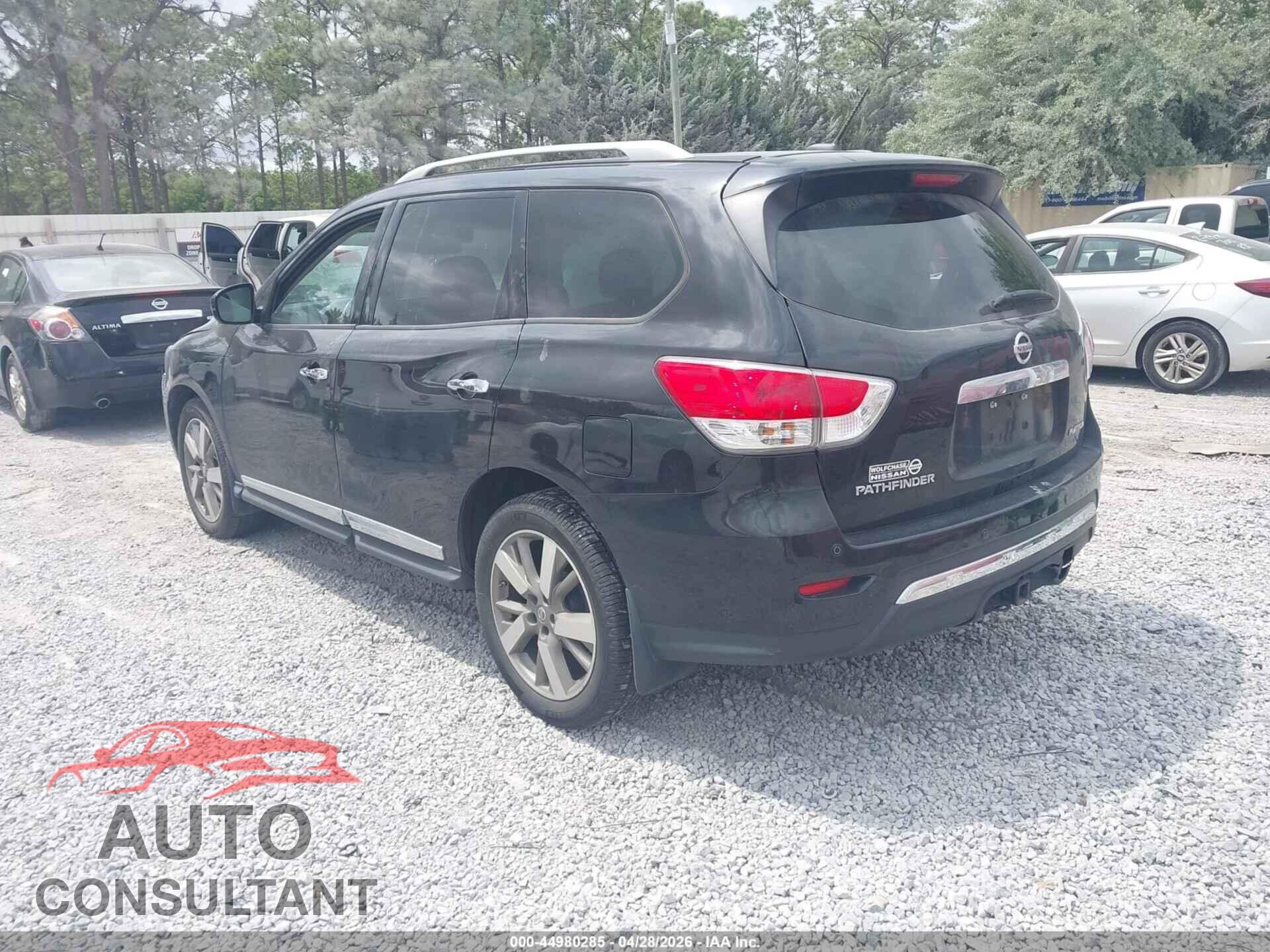NISSAN PATHFINDER 2015 - 5N1AR2MN6FC655486