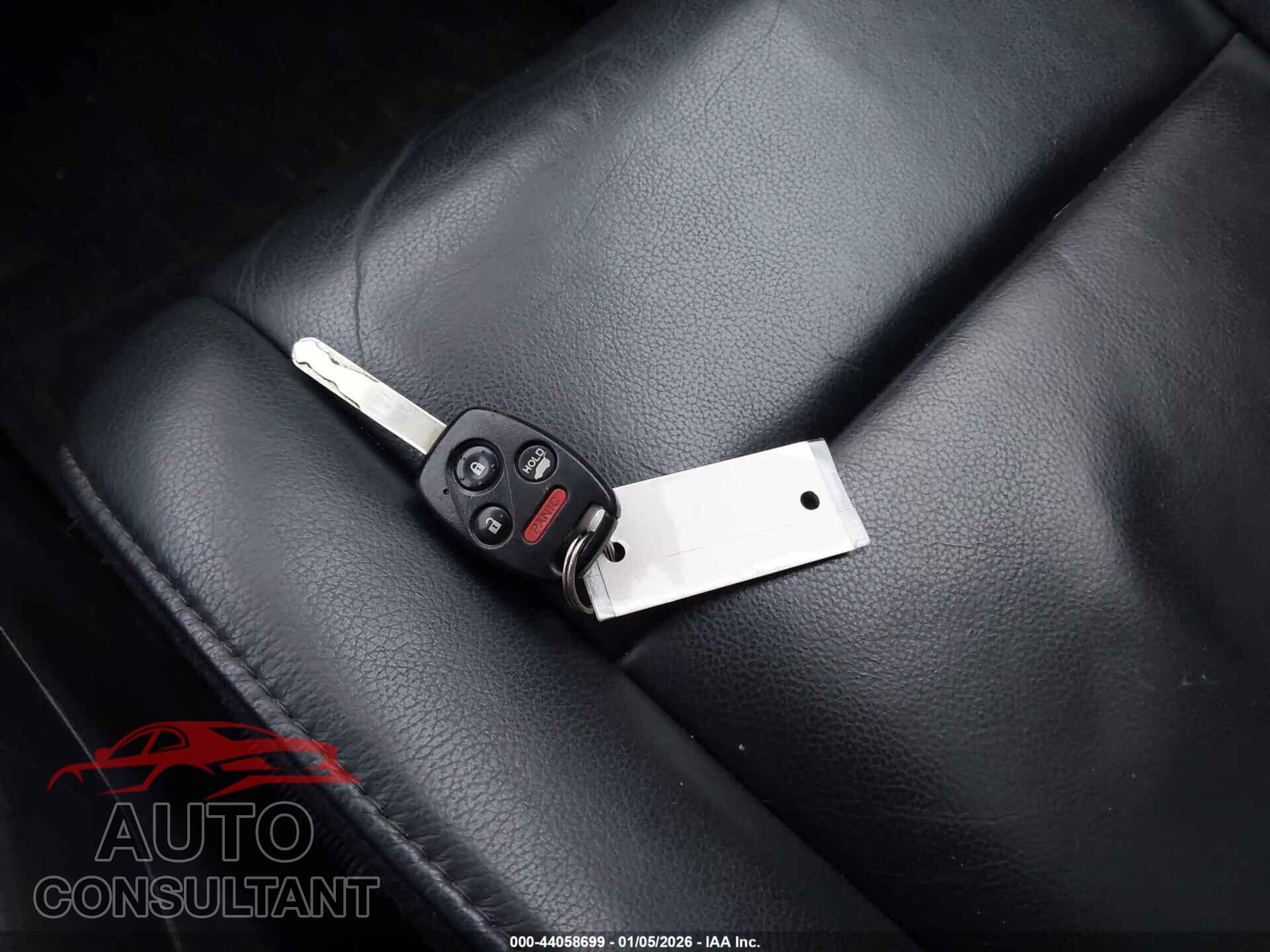 HONDA PILOT 2013 - 5FNYF4H50DB002220