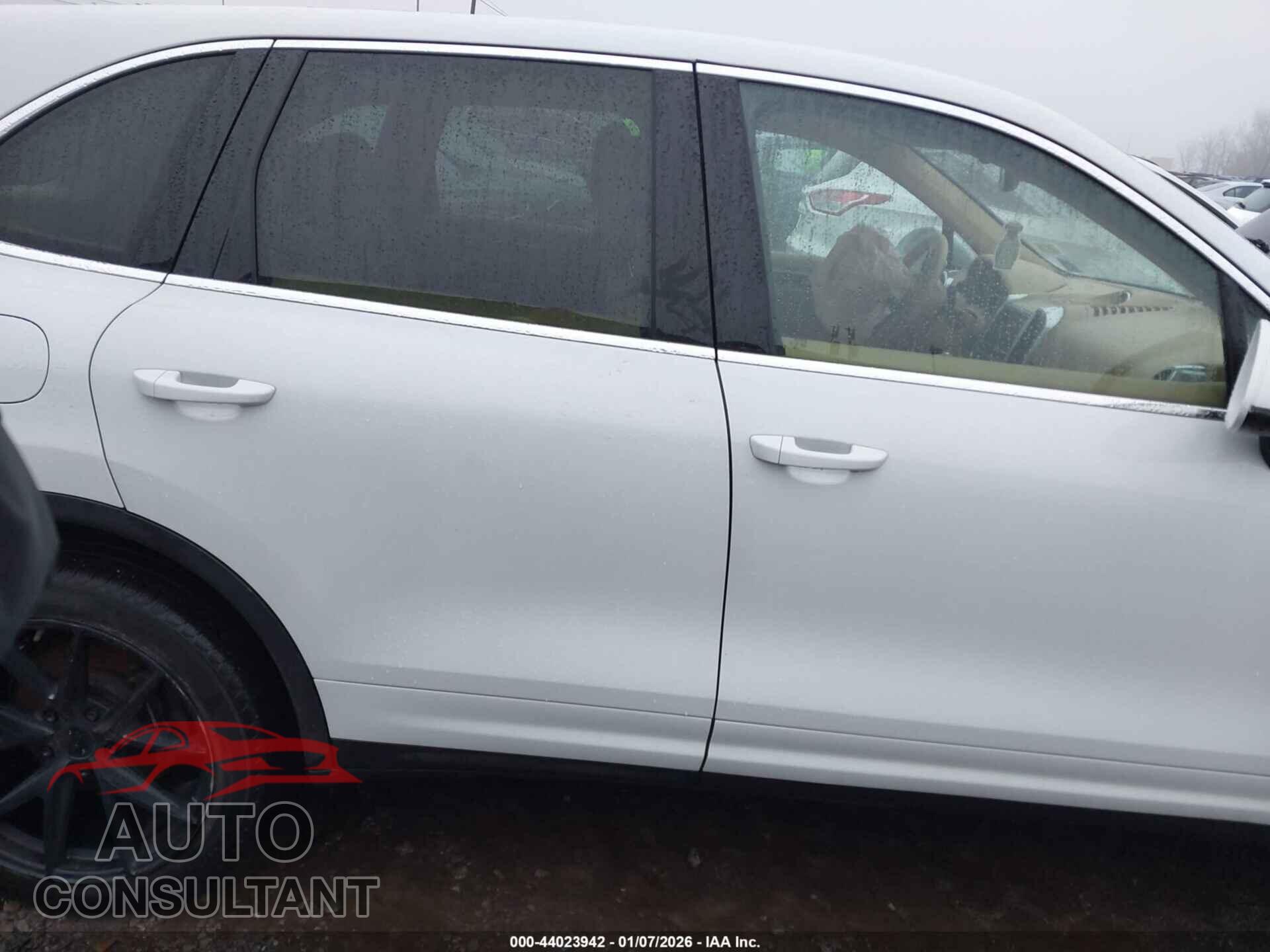 PORSCHE CAYENNE 2016 - WP1AA2A28GKA12343