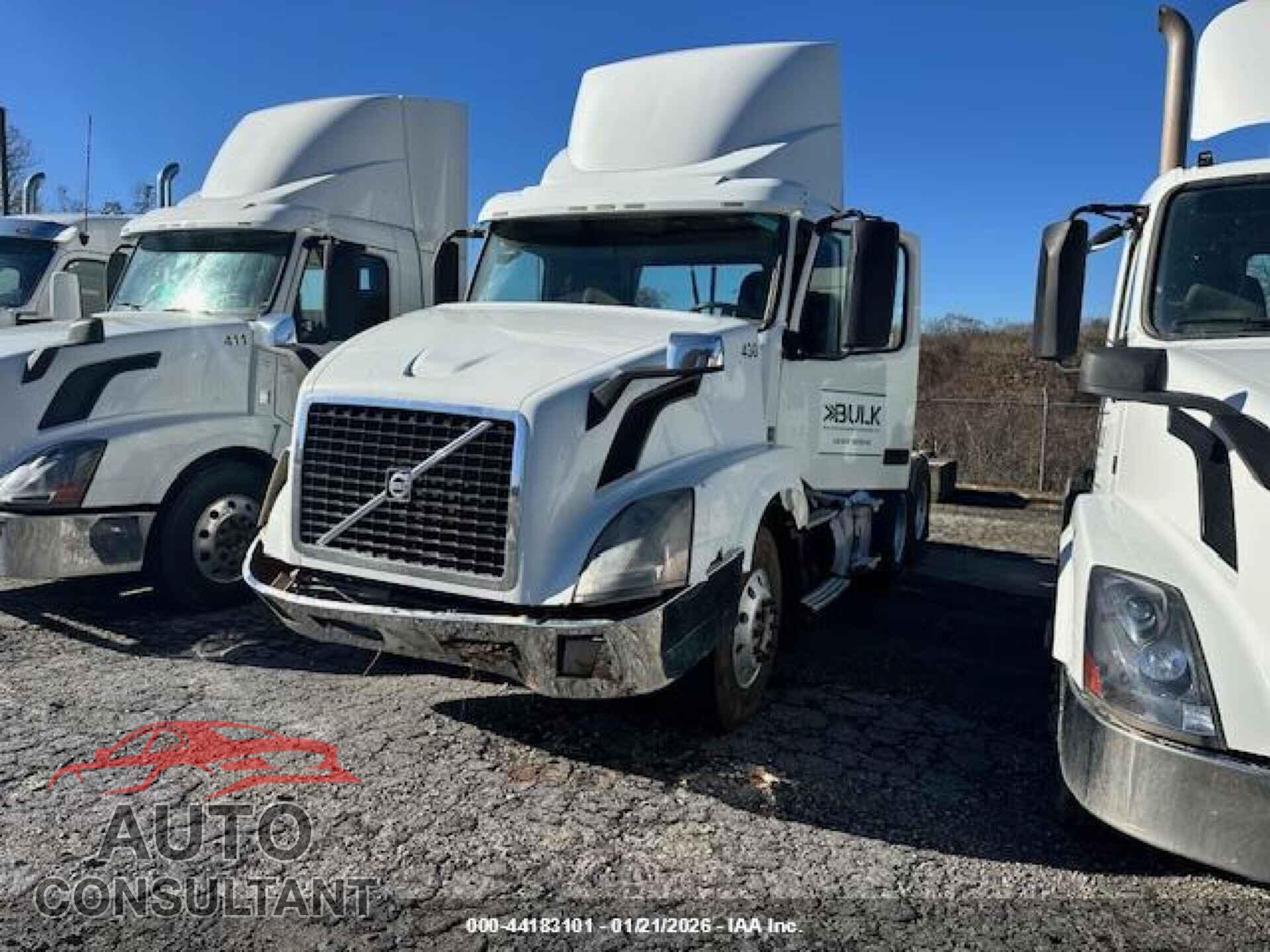 VOLVO VN 2013 - 4V4NC9EH7DN558389