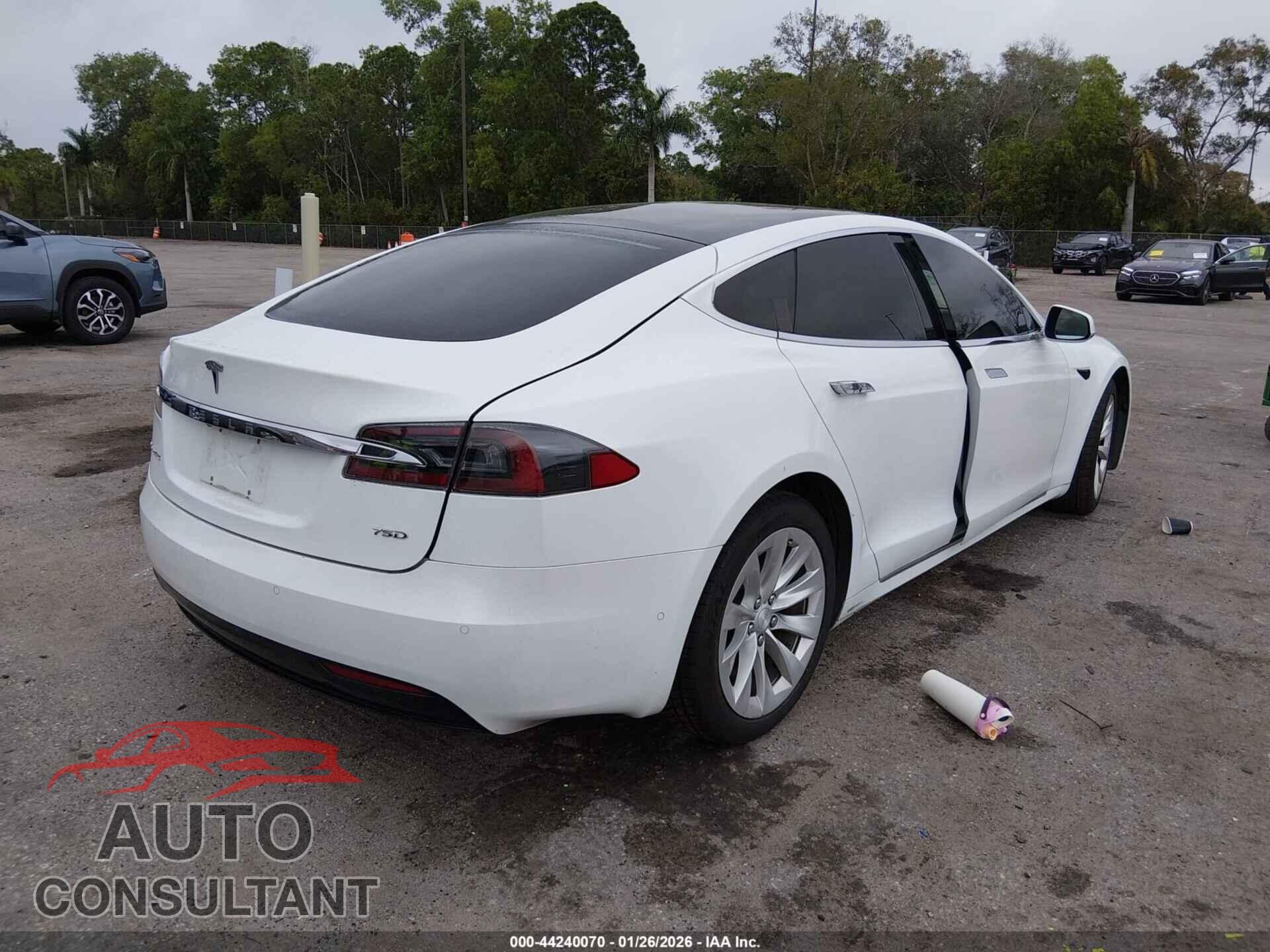 TESLA MODEL S 2018 - 5YJSA1E23JF281395