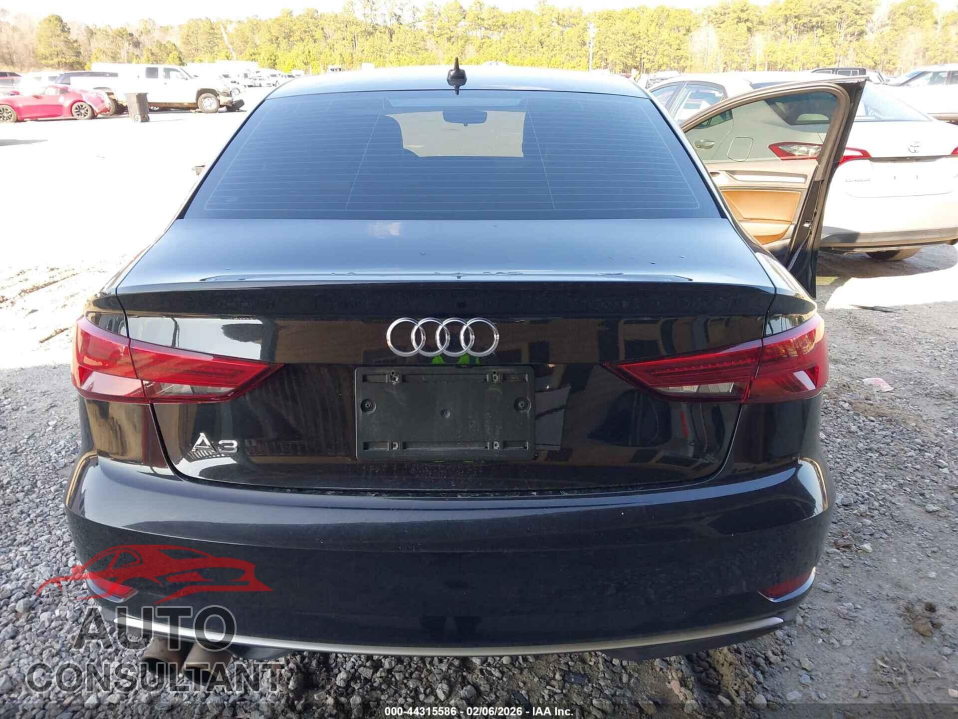 AUDI A3 2017 - WAUAUGFF3H1041397