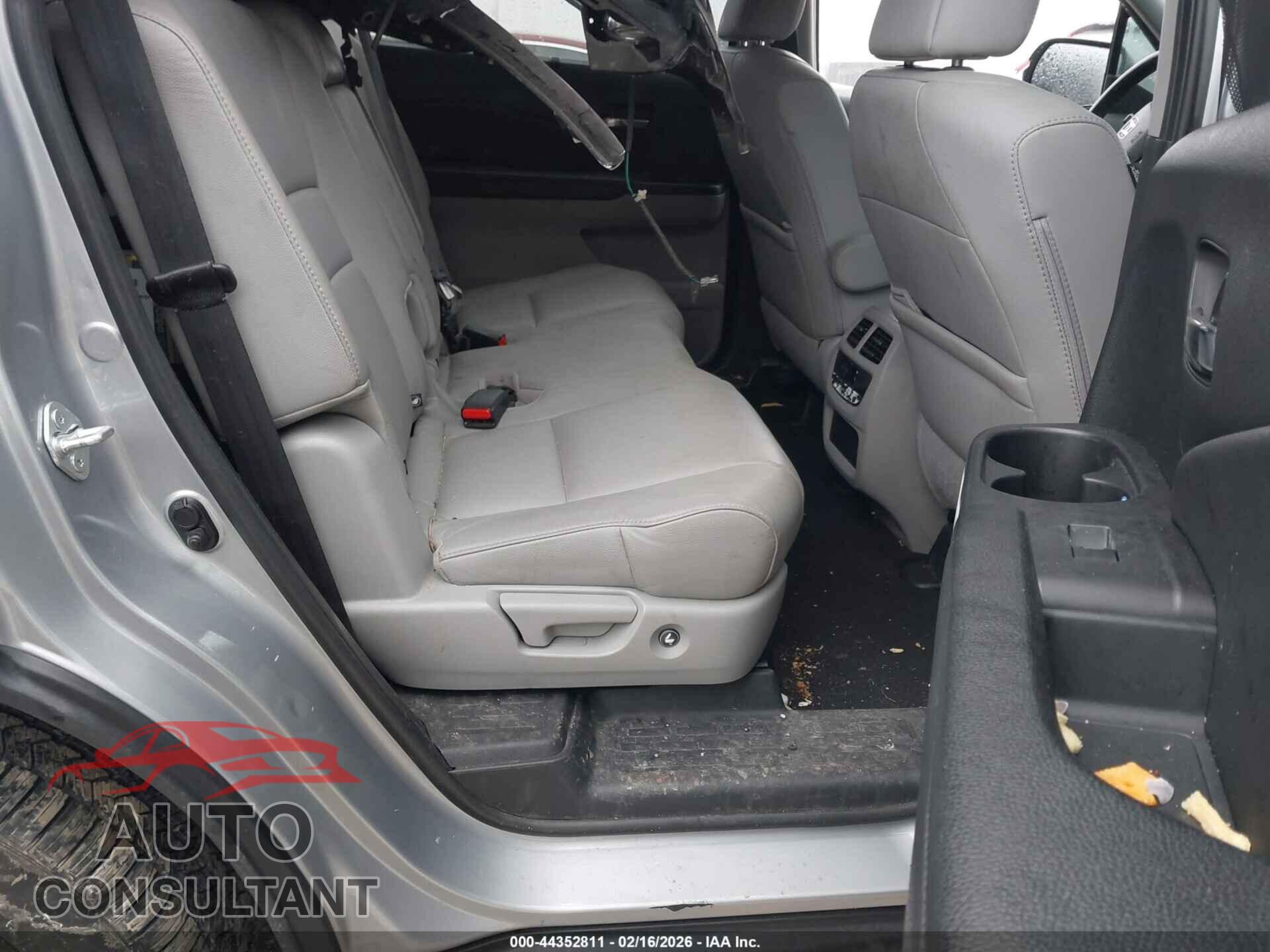 HONDA PILOT 2022 - 5FNYF5H21NB033327