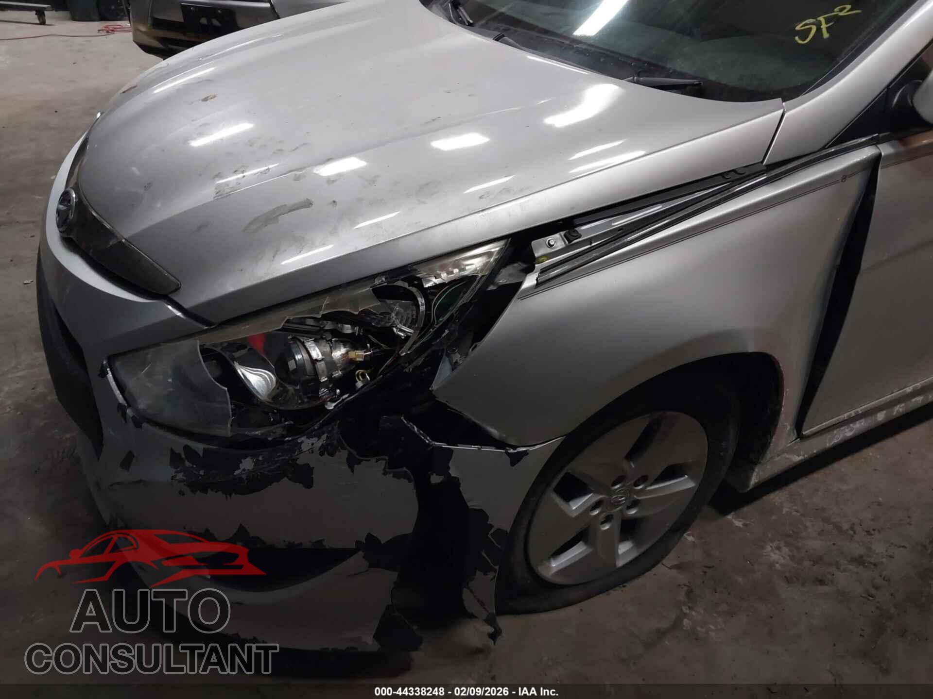 HYUNDAI SONATA HYBRID 2012 - KMHEC4A49CA060908