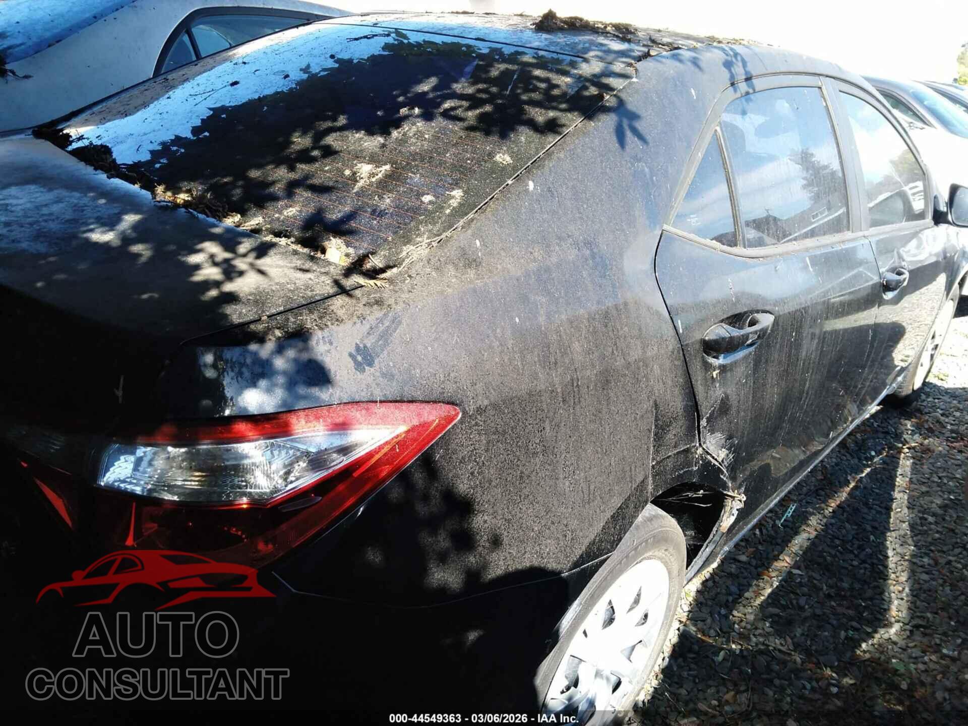 TOYOTA COROLLA 2015 - 5YFBURHE5FP224008