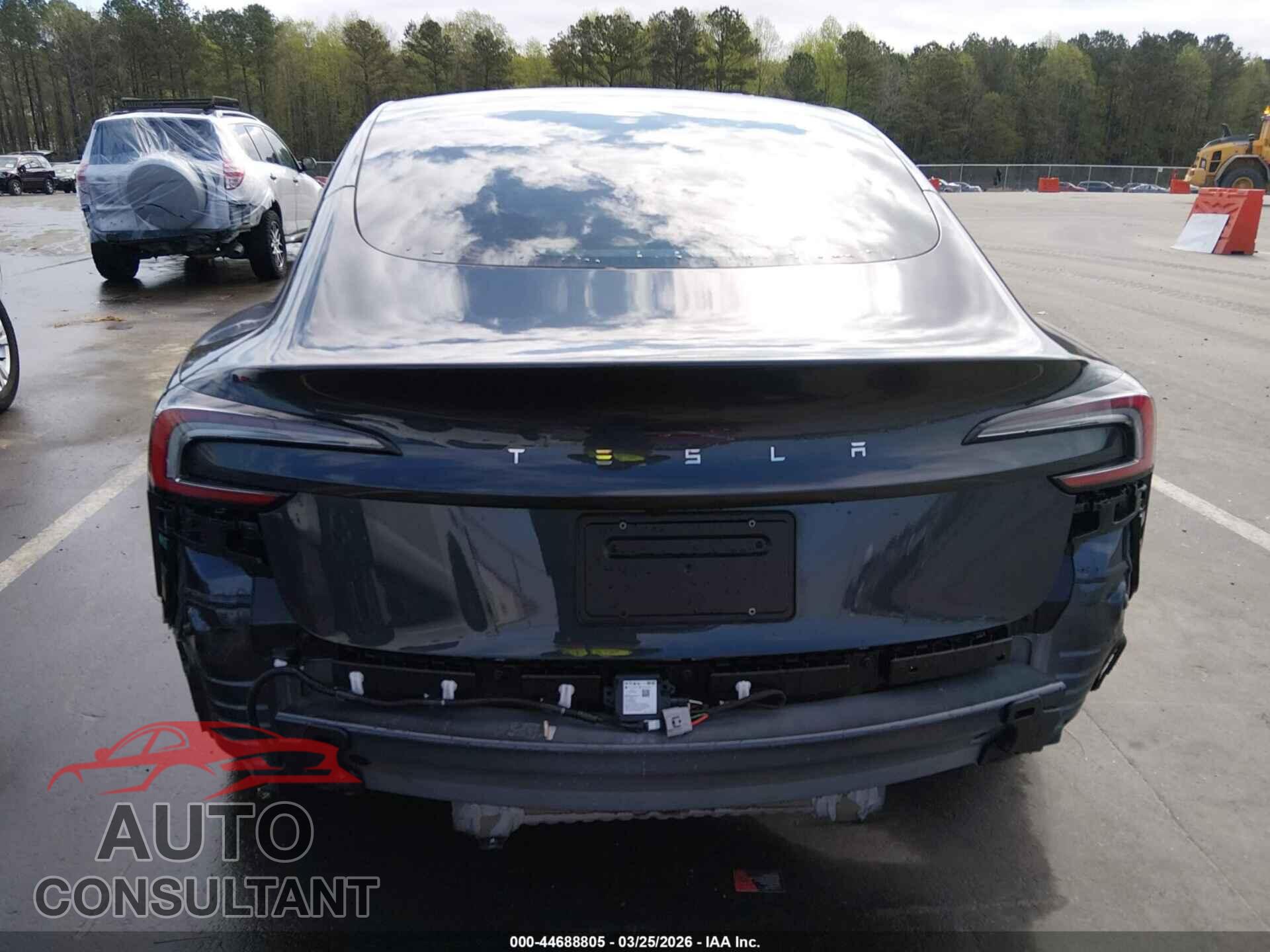 TESLA MODEL 3 2024 - 5YJ3E1EA1RF721920
