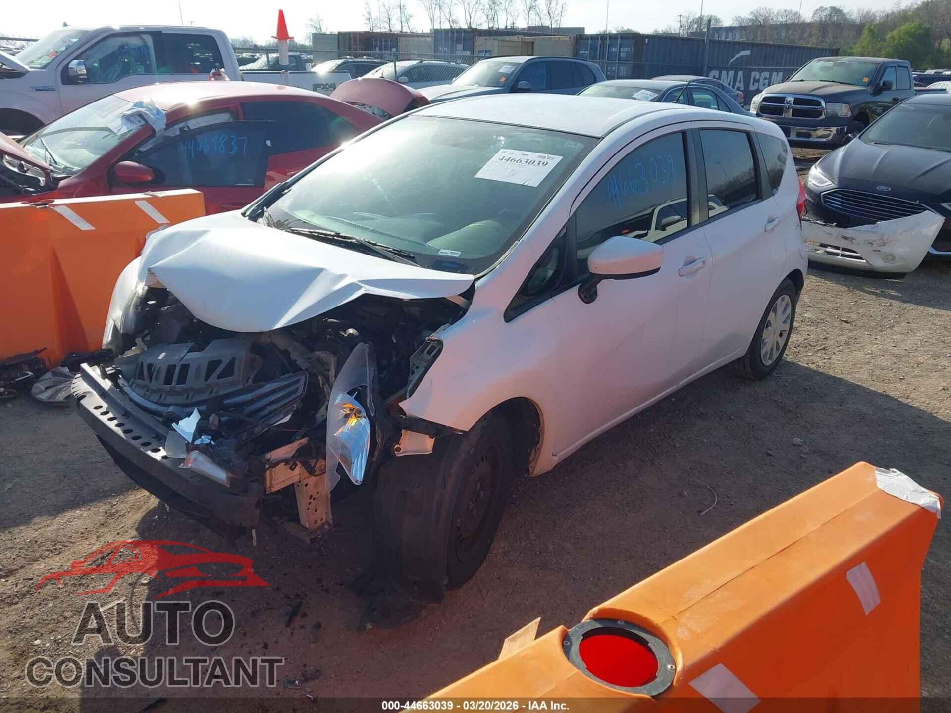 NISSAN VERSA NOTE 2015 - 3N1CE2CP3FL443051