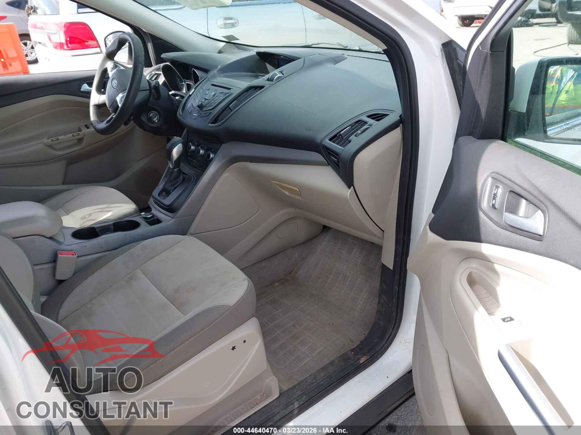 FORD ESCAPE 2014 - 1FMCU0GX2EUC04623