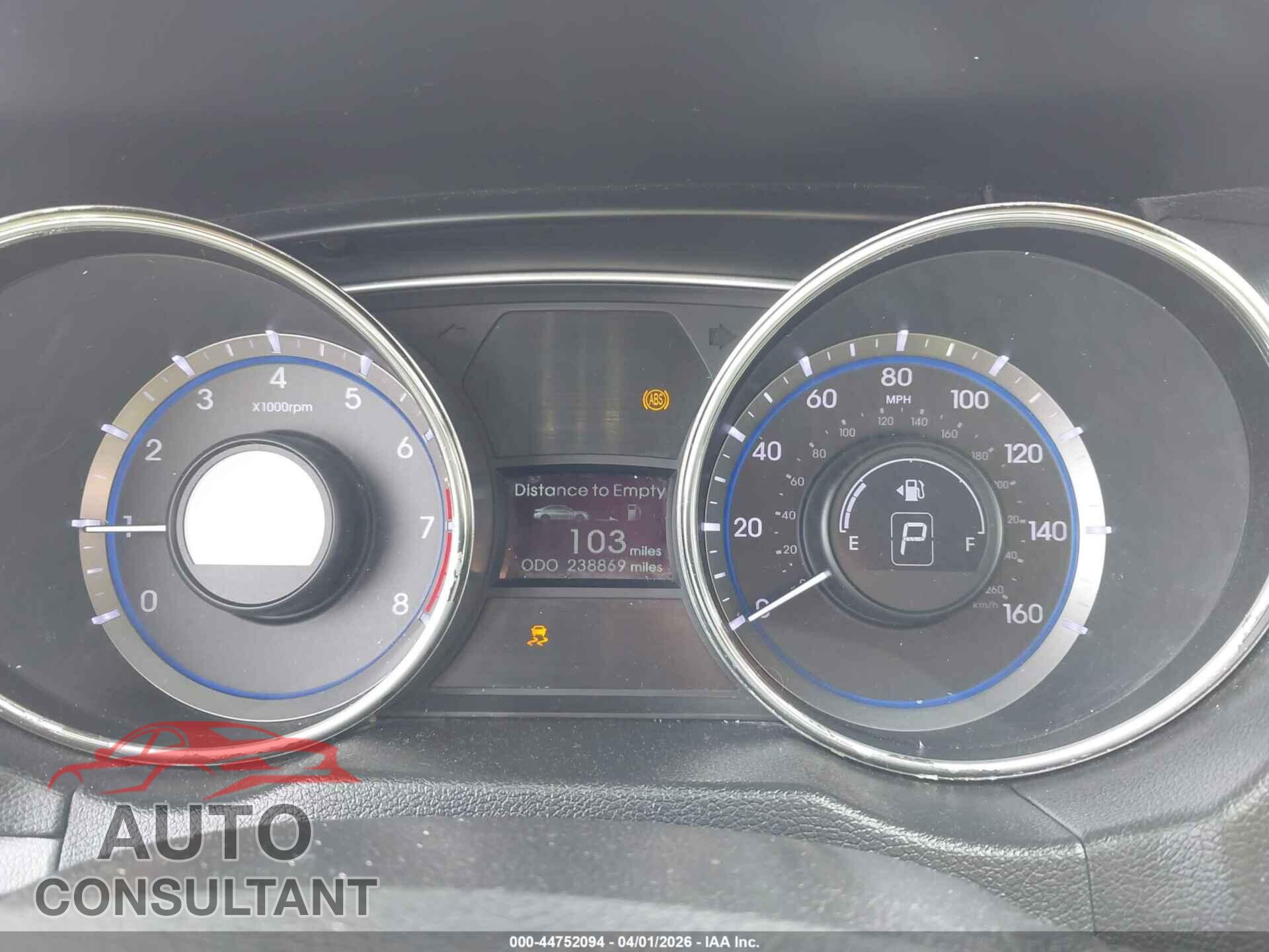 HYUNDAI SONATA 2011 - 5NPEC4AC4BH241613