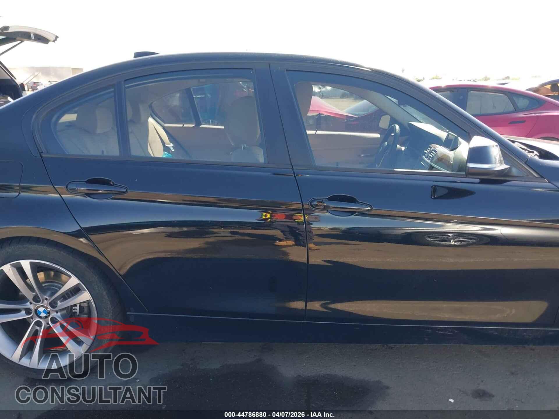 BMW 328I 2014 - WBA3C1C52EK105410